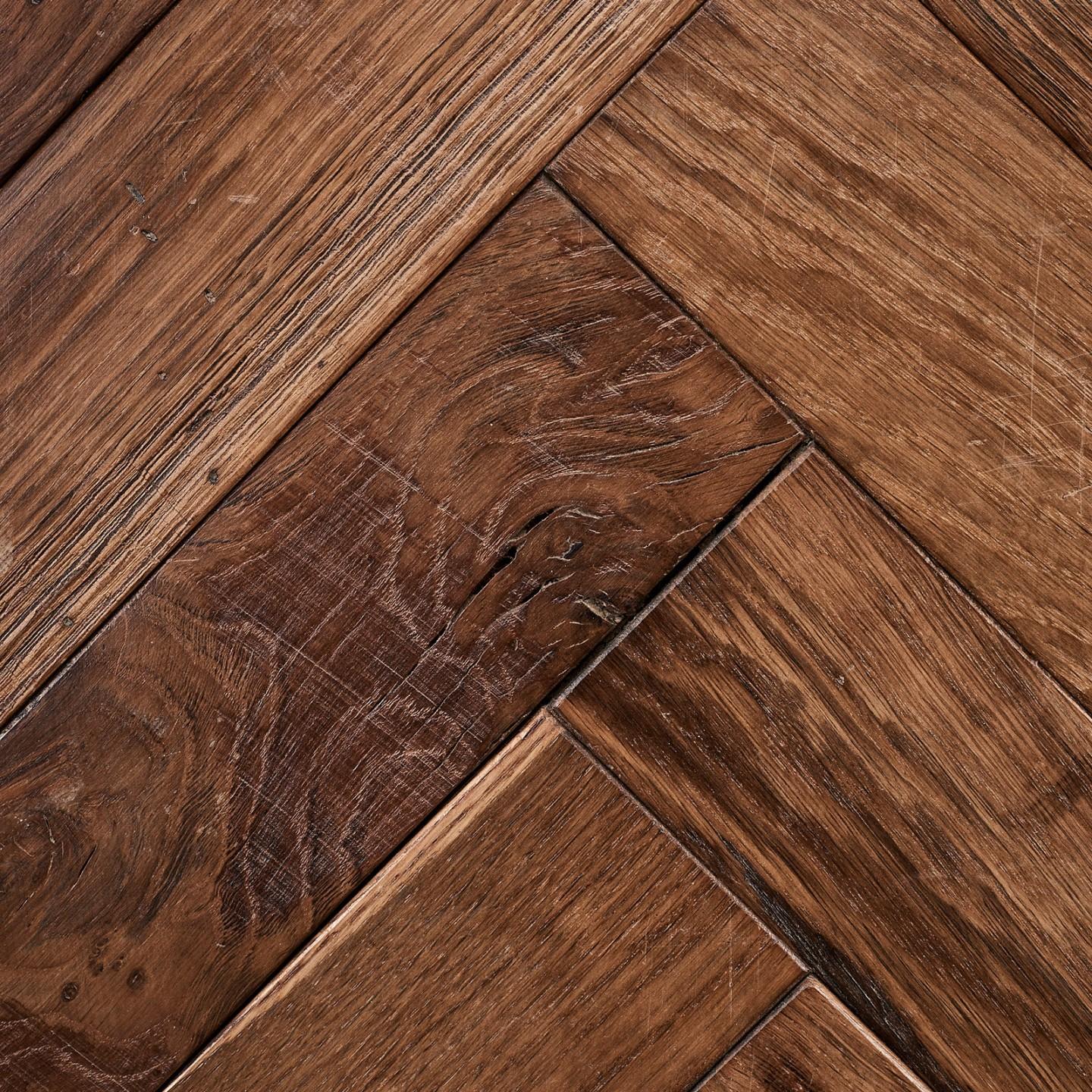 Square edged French oak parquet blocks with rusticated finish.

The timber for these solid oak parquet blocks is carefully sourced from suppliers in the Normandy region of France for beauty and durability.

Individual blocks are 50 cm long by