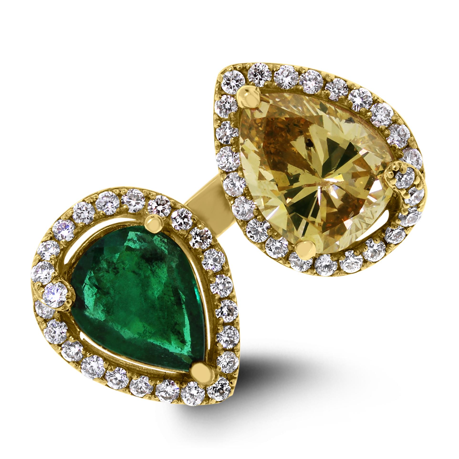 Mixed Cut Beauvince 2 Way Peek a Boo Ring (3.88 ct Emeralds & Diamonds) in Yellow Gold For Sale