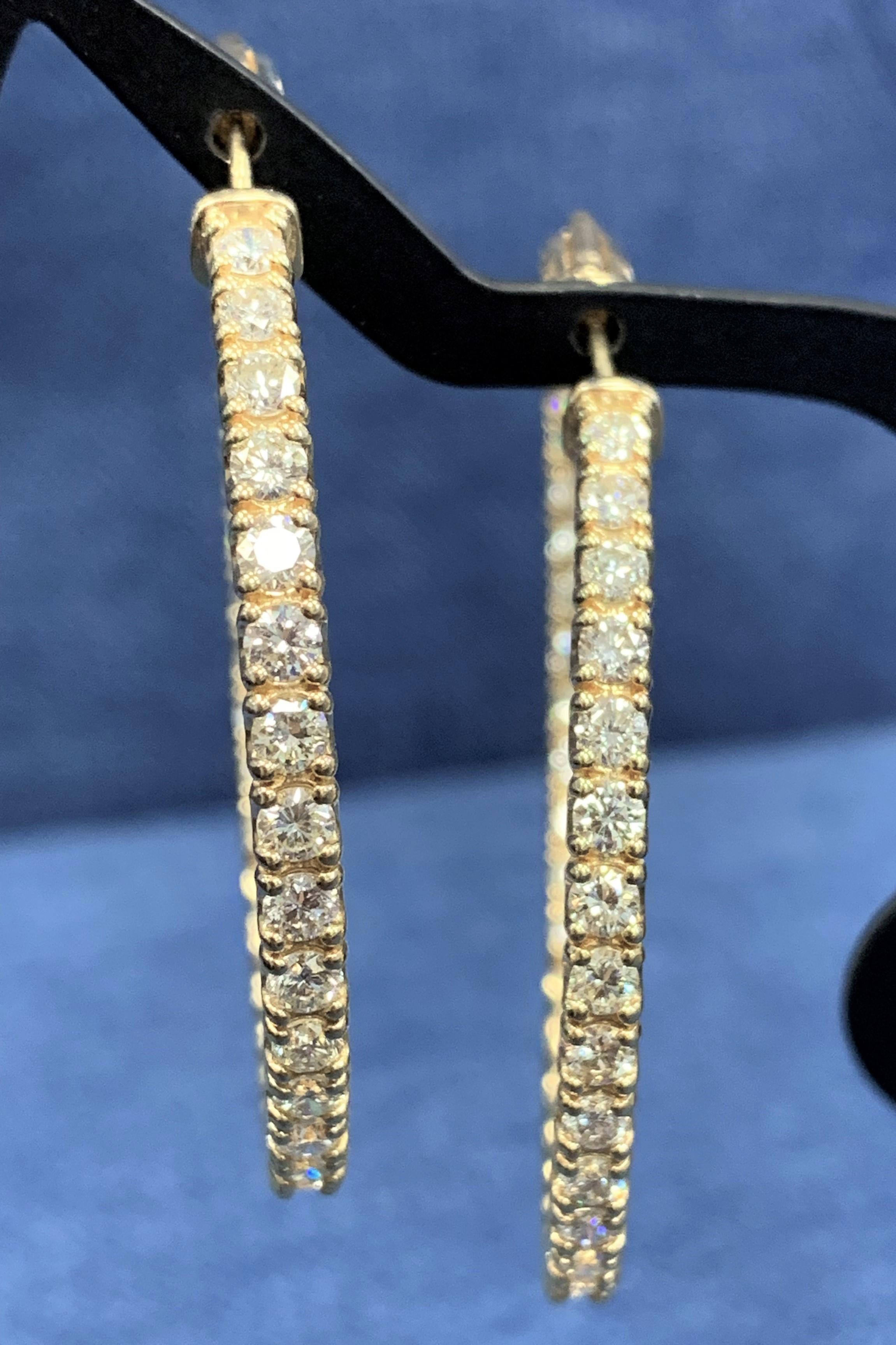Round Cut Beauvince 6.19 Carat Round Diamond Hoops in Yellow Gold For Sale