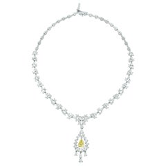 Beauvince Amaya Pendant Diamond Solitaire Necklace in Gold