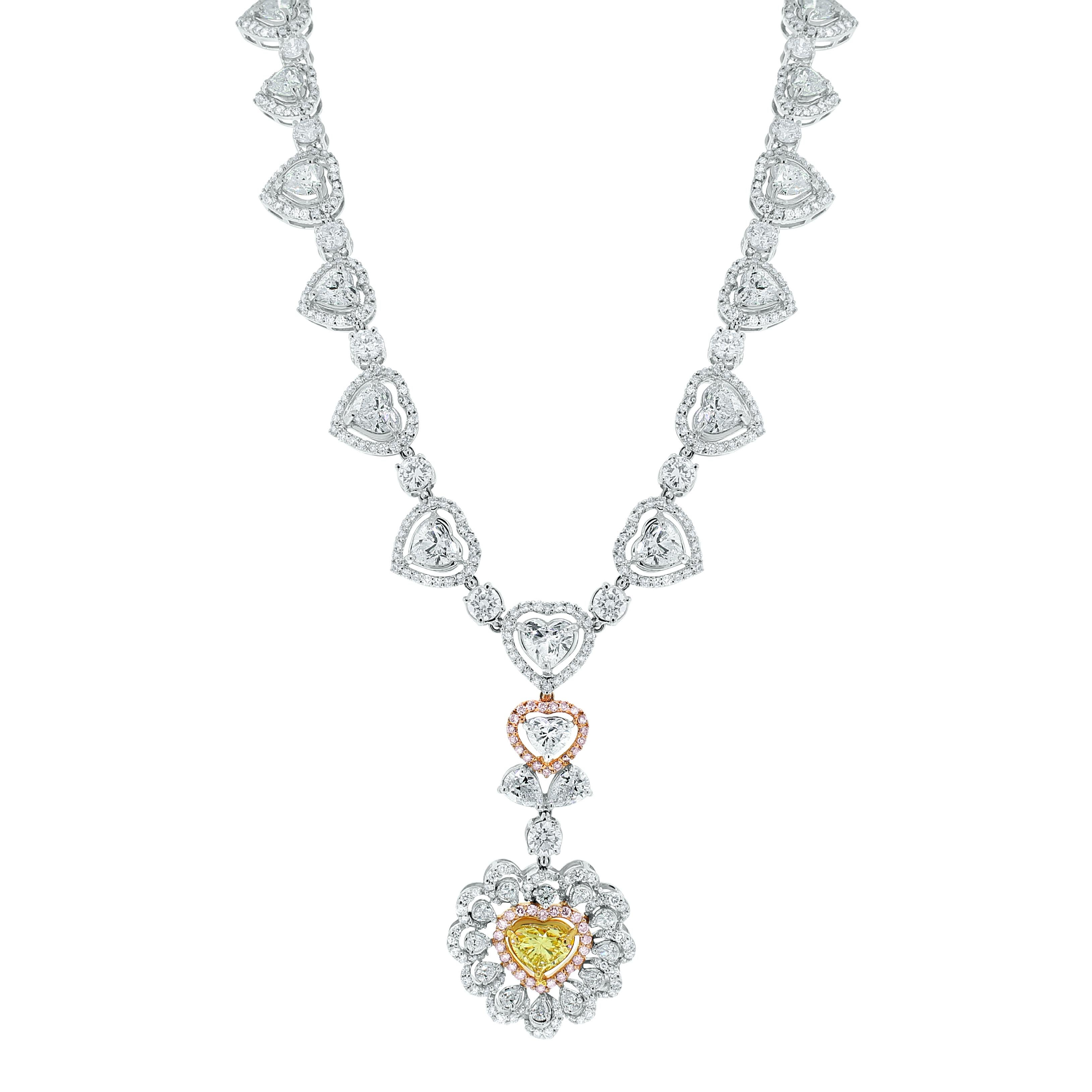 Collana, orecchini e anello con diamante a cuore Beauvince in oro bianco In condizioni Nuovo in vendita a New York, NY