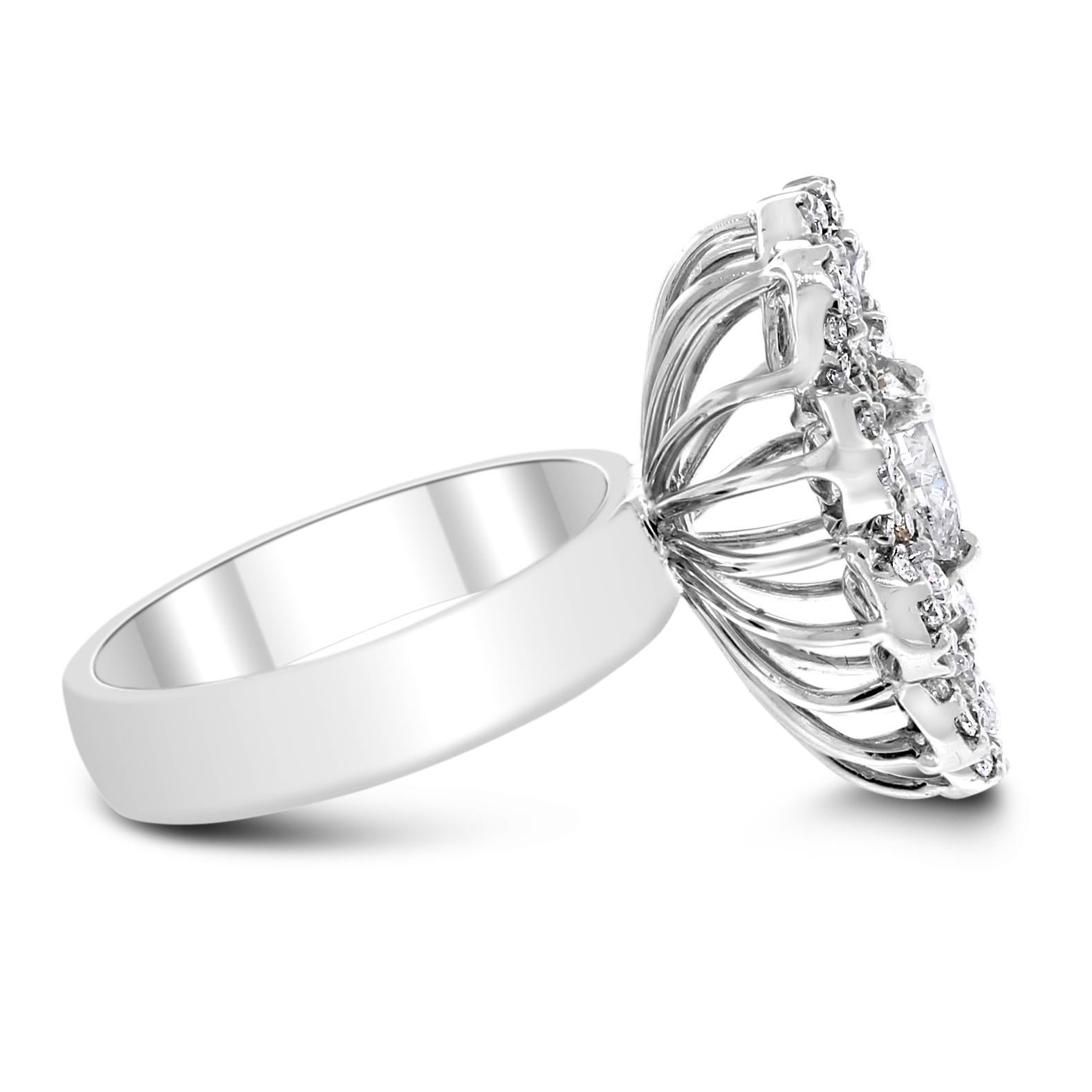 Collana, orecchini e anello con diamante a cuore Beauvince in oro bianco in vendita 3