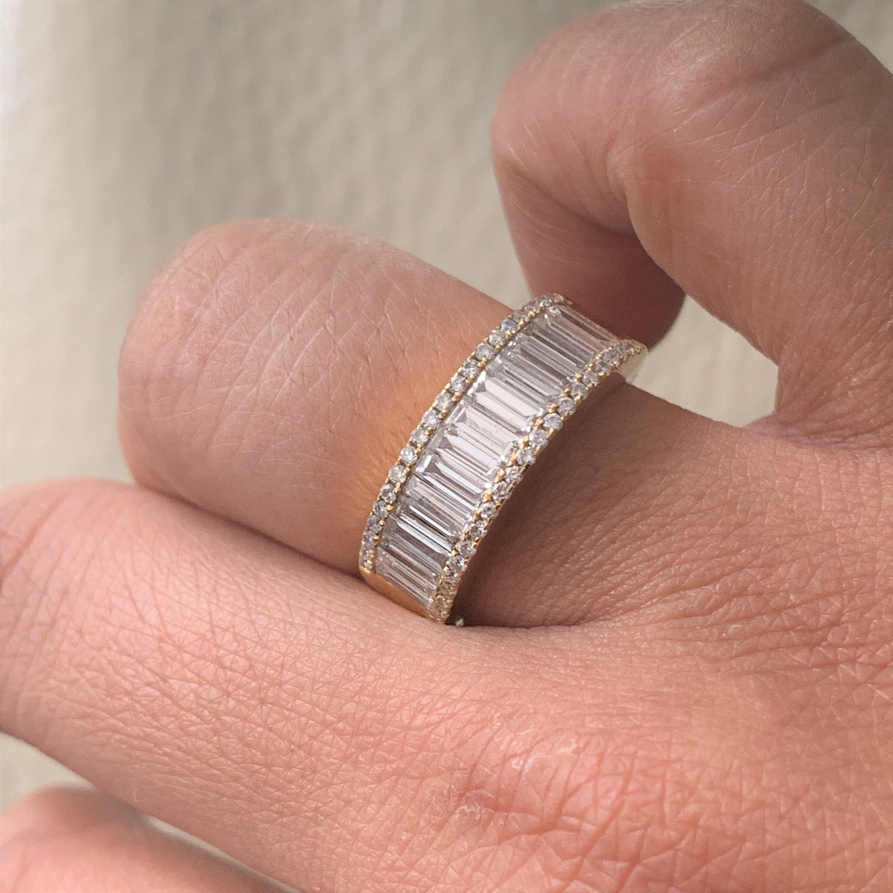 Contemporary Beauvince Baguettes and Rounds Diamond Band in Yellow Gold