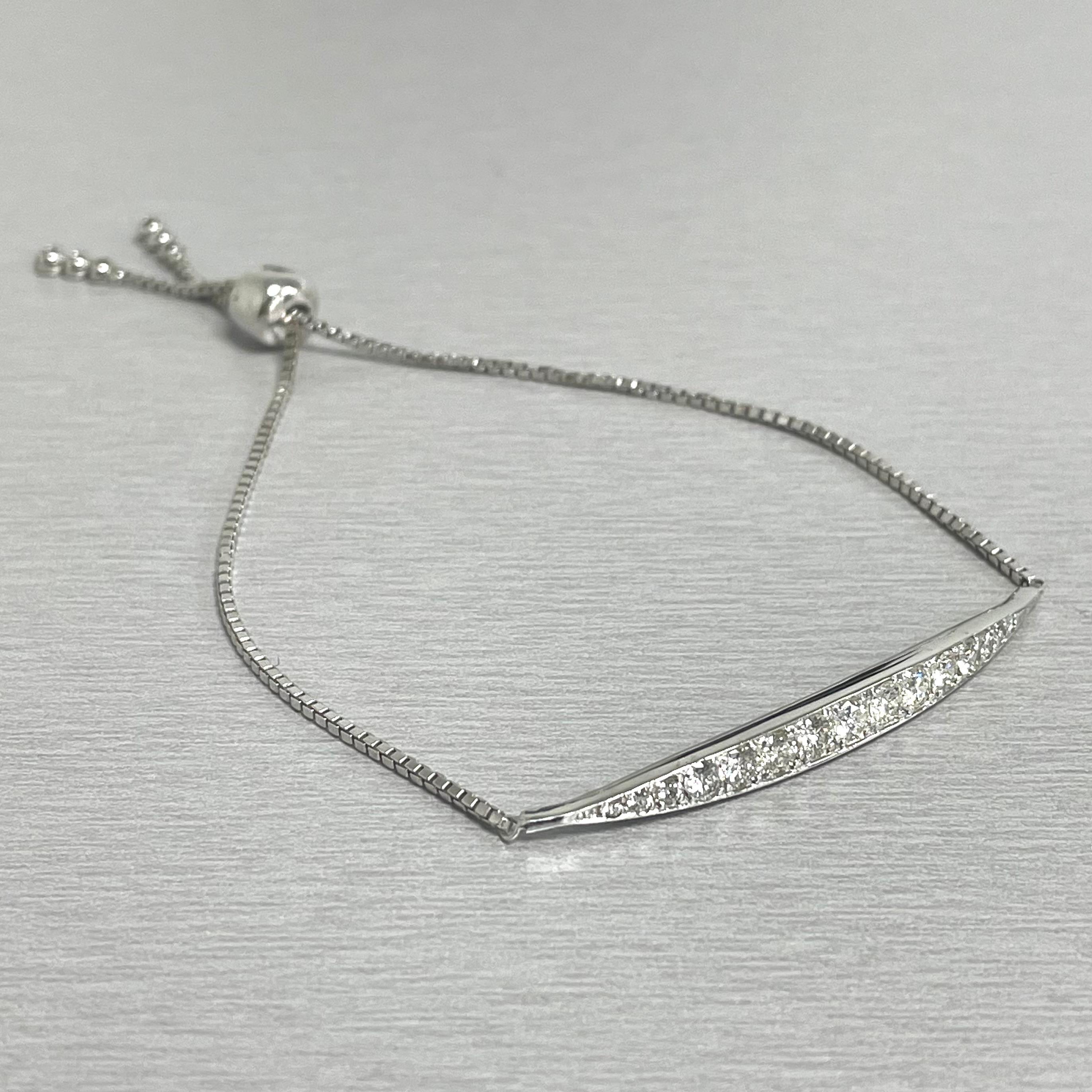 Women's or Men's Beauvince Bolo Diamond Bar Bracelet '0.96 Ct Diamonds' in White Gold For Sale