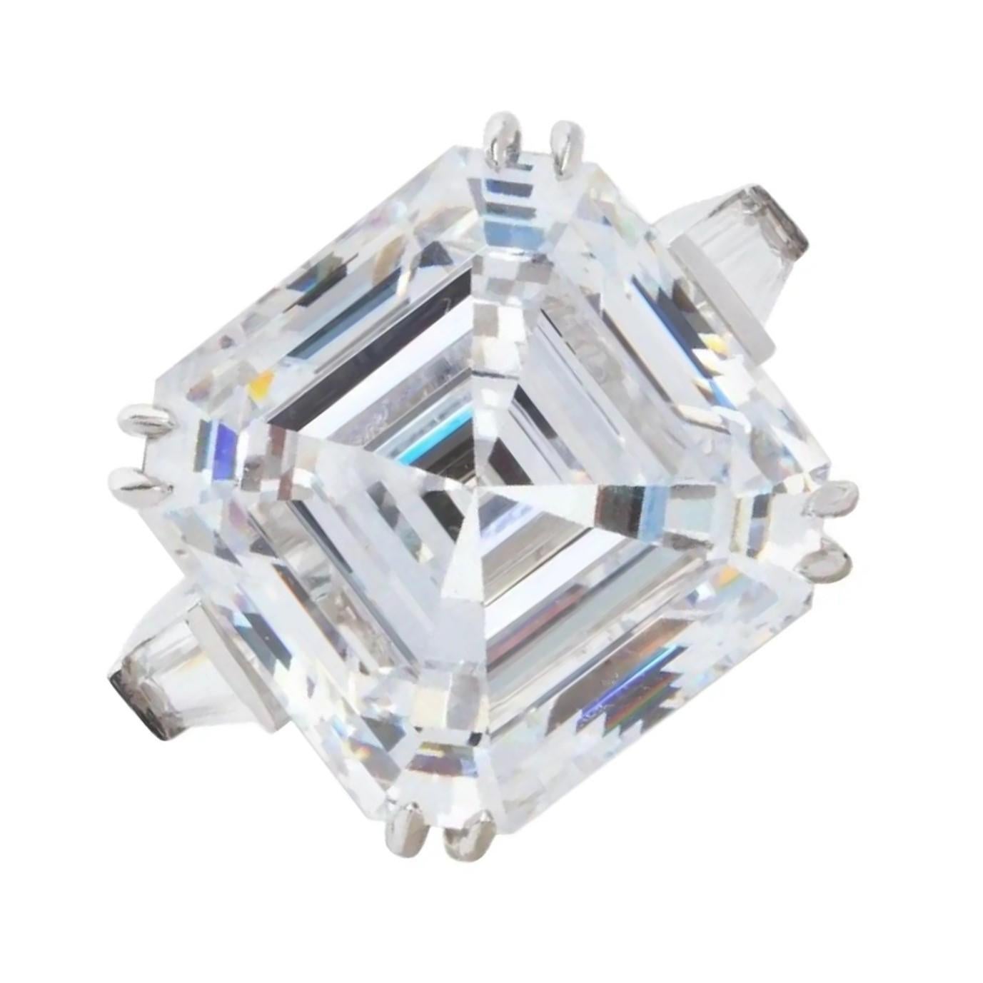 Beauvince Bridget 3 Stone Ring (10.31 ct Emerald Cut GIA Diamond) in Platinum For Sale 1