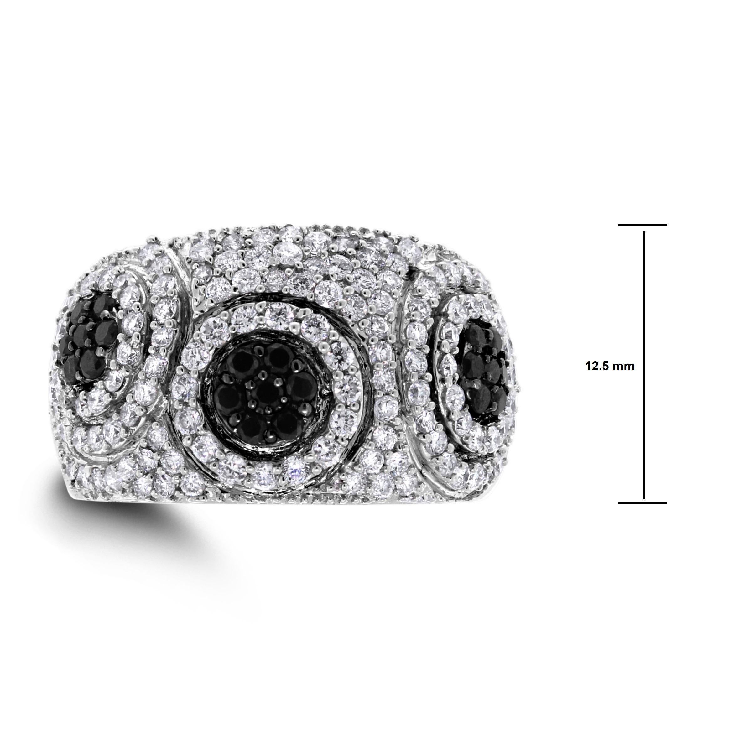 Contemporary Beauvince Chantelle 1.25 Carat Black and White Diamond Band in White Gold For Sale