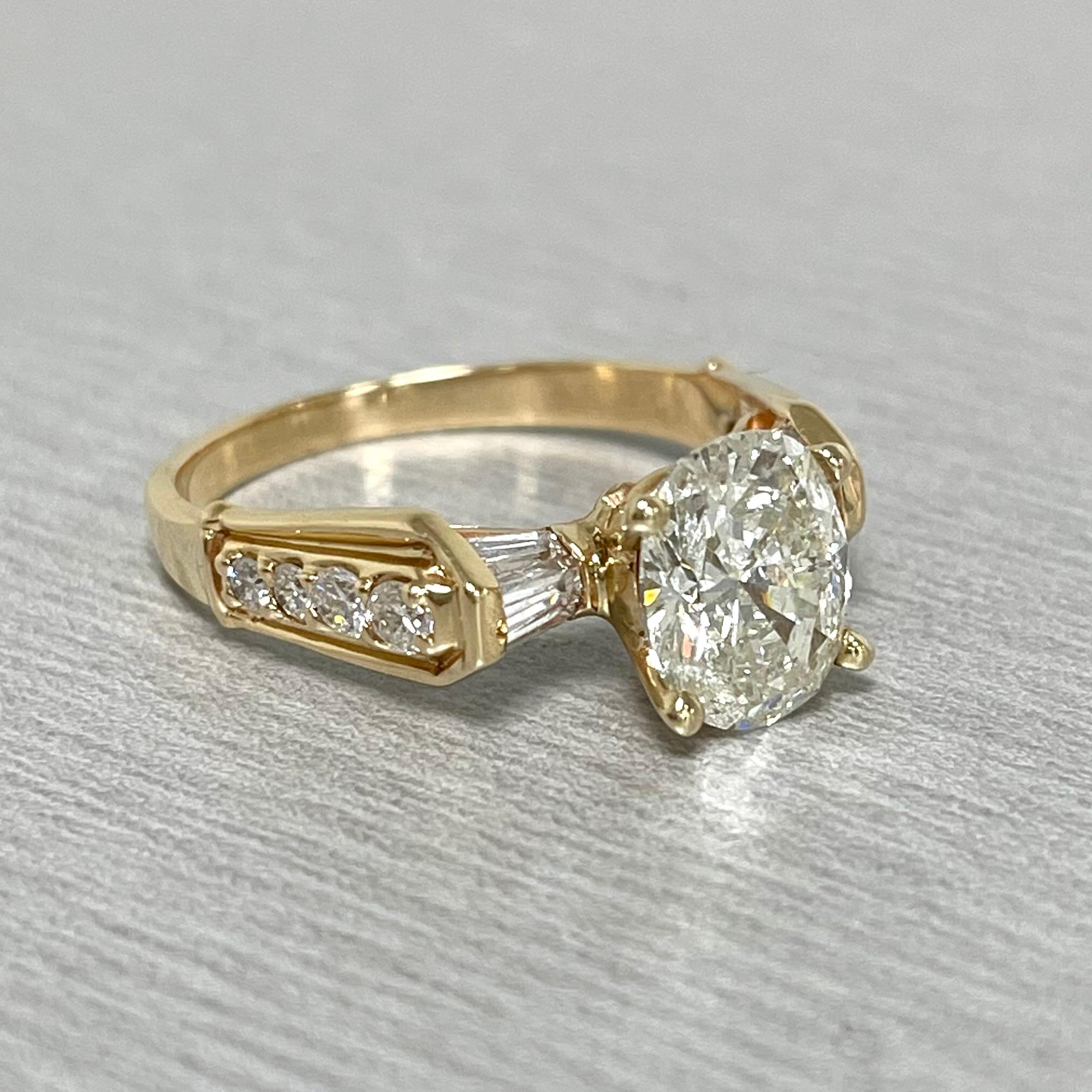 2 carat oval diamond ring yellow gold