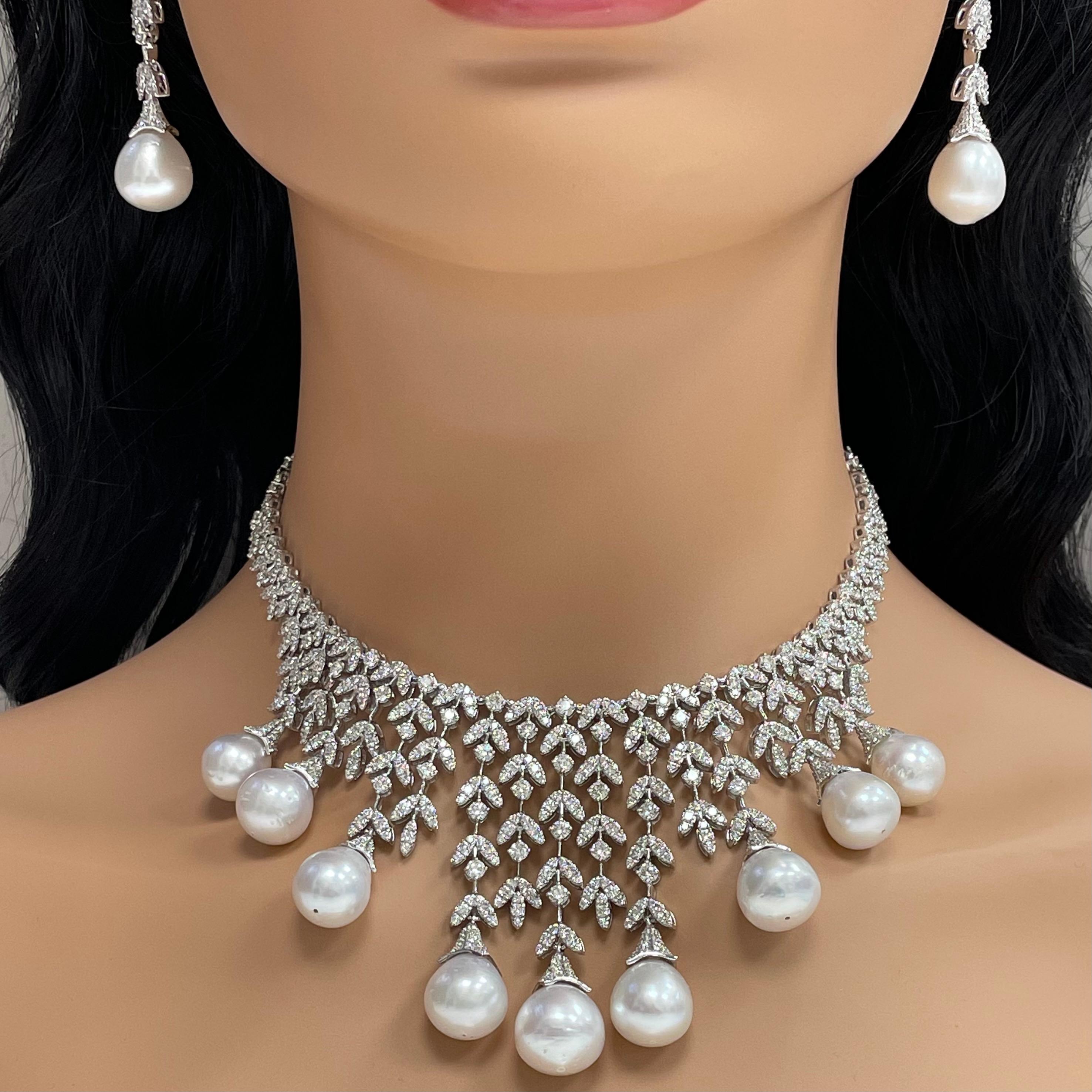 Contemporary Beauvince Diamond and South Sea Pearls Necklace and Earrings Suite in White Gold For Sale