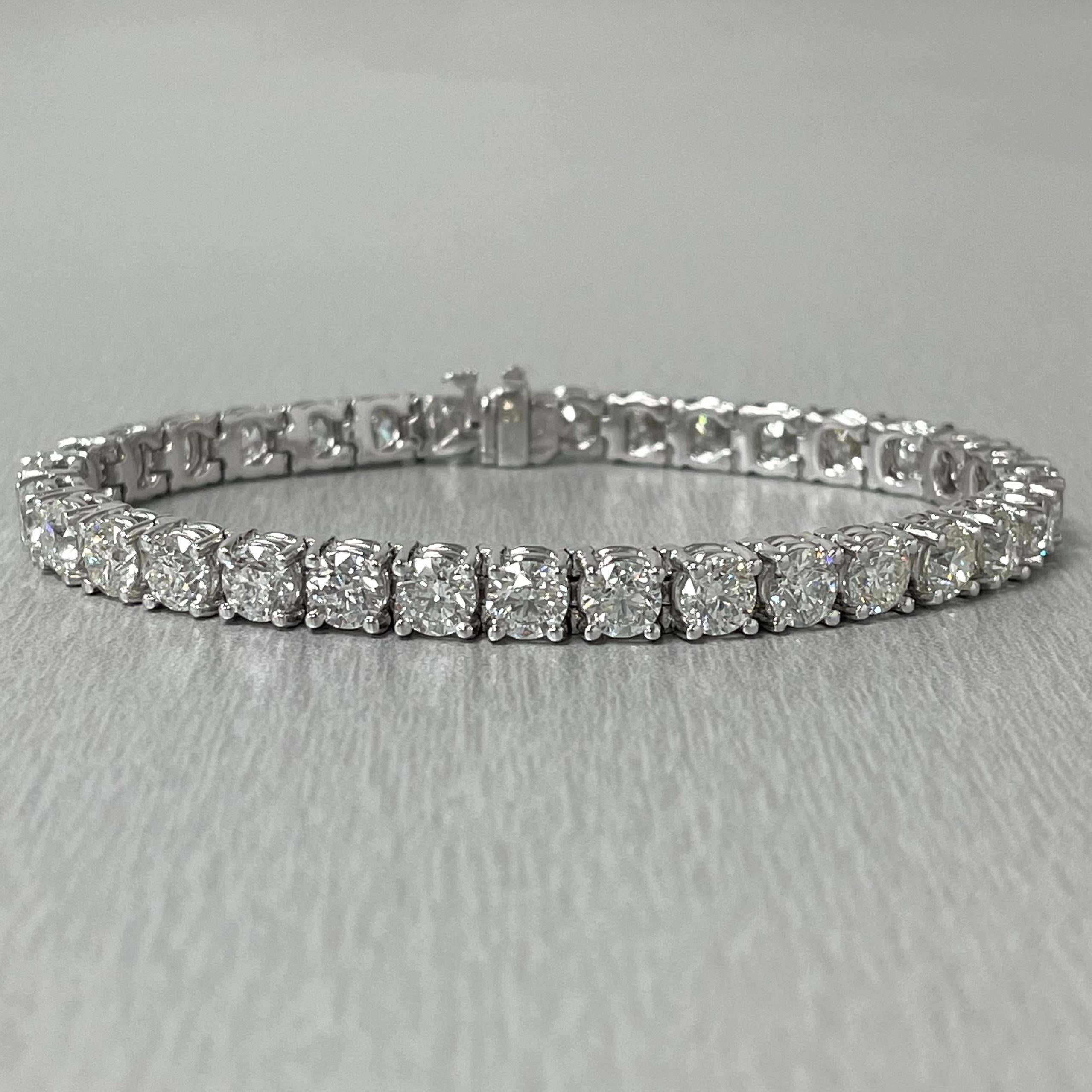 Round Cut Beauvince Diamond Tennis Bracelet 15.01 Carat Diamonds in White Gold For Sale