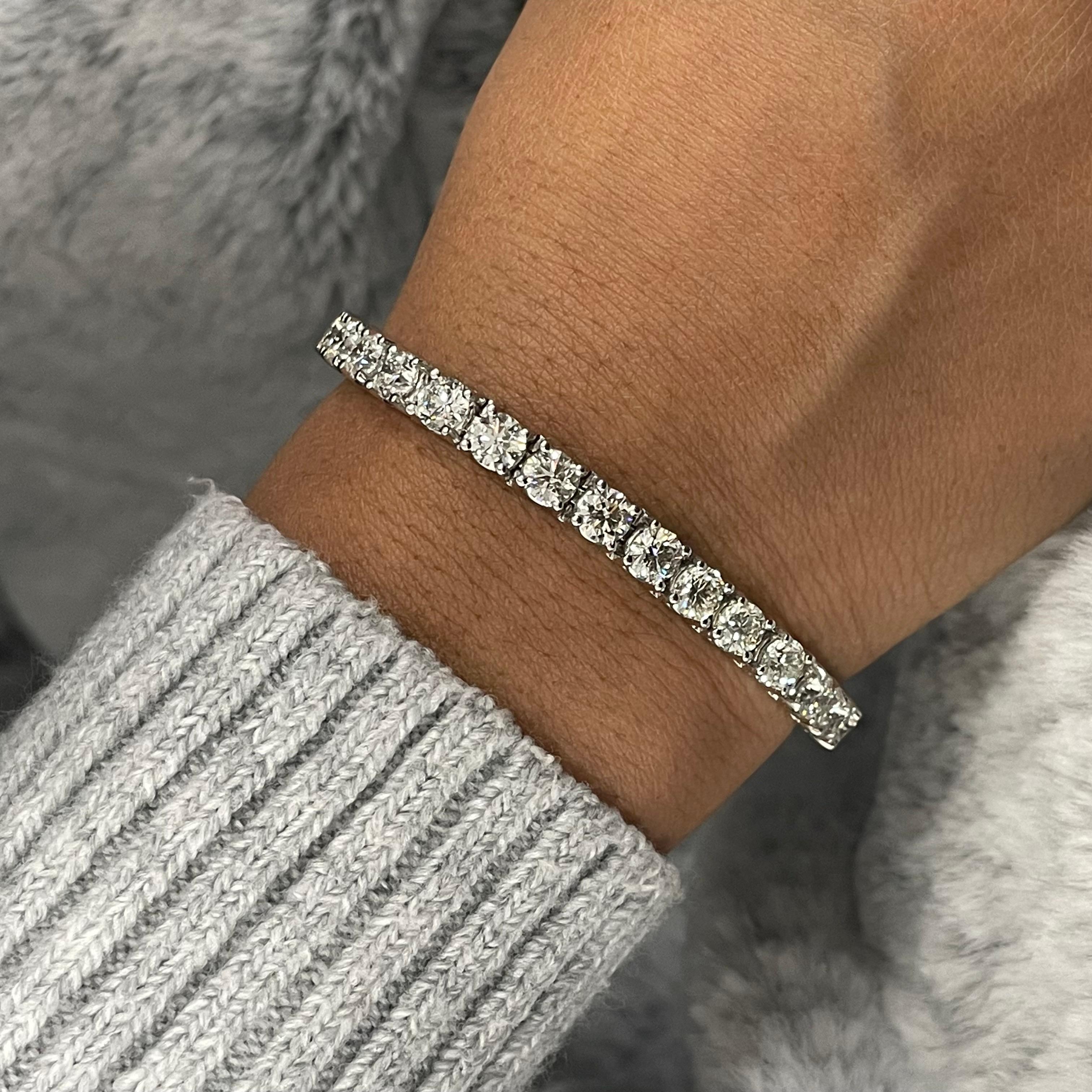 Beauvince Bracelet tennis en or blanc avec diamants de 15,01 carats Unisexe en vente