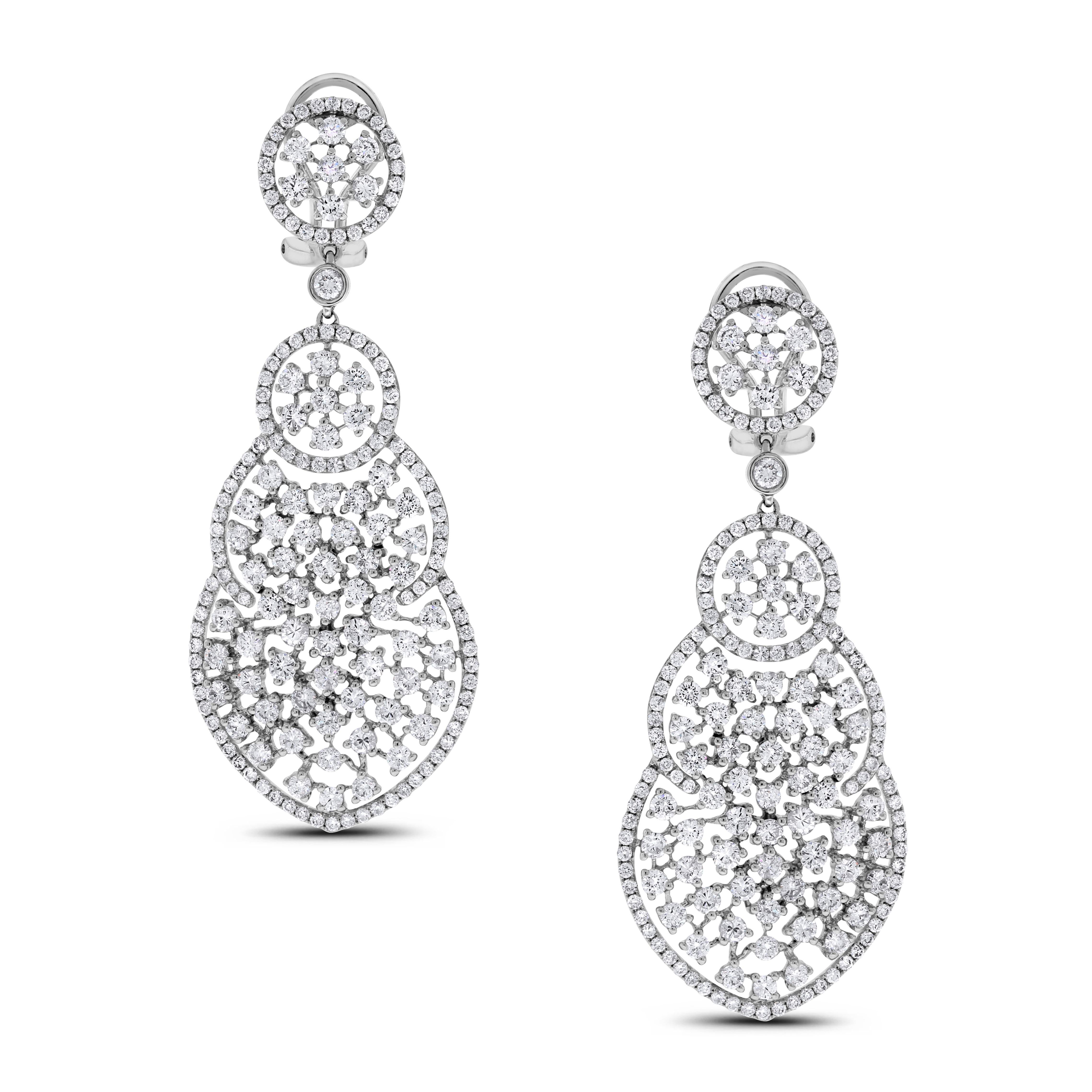 Contemporaneo Orecchini con diamanti Beauvince Diane (9,00 ct di diamanti) in oro bianco in vendita