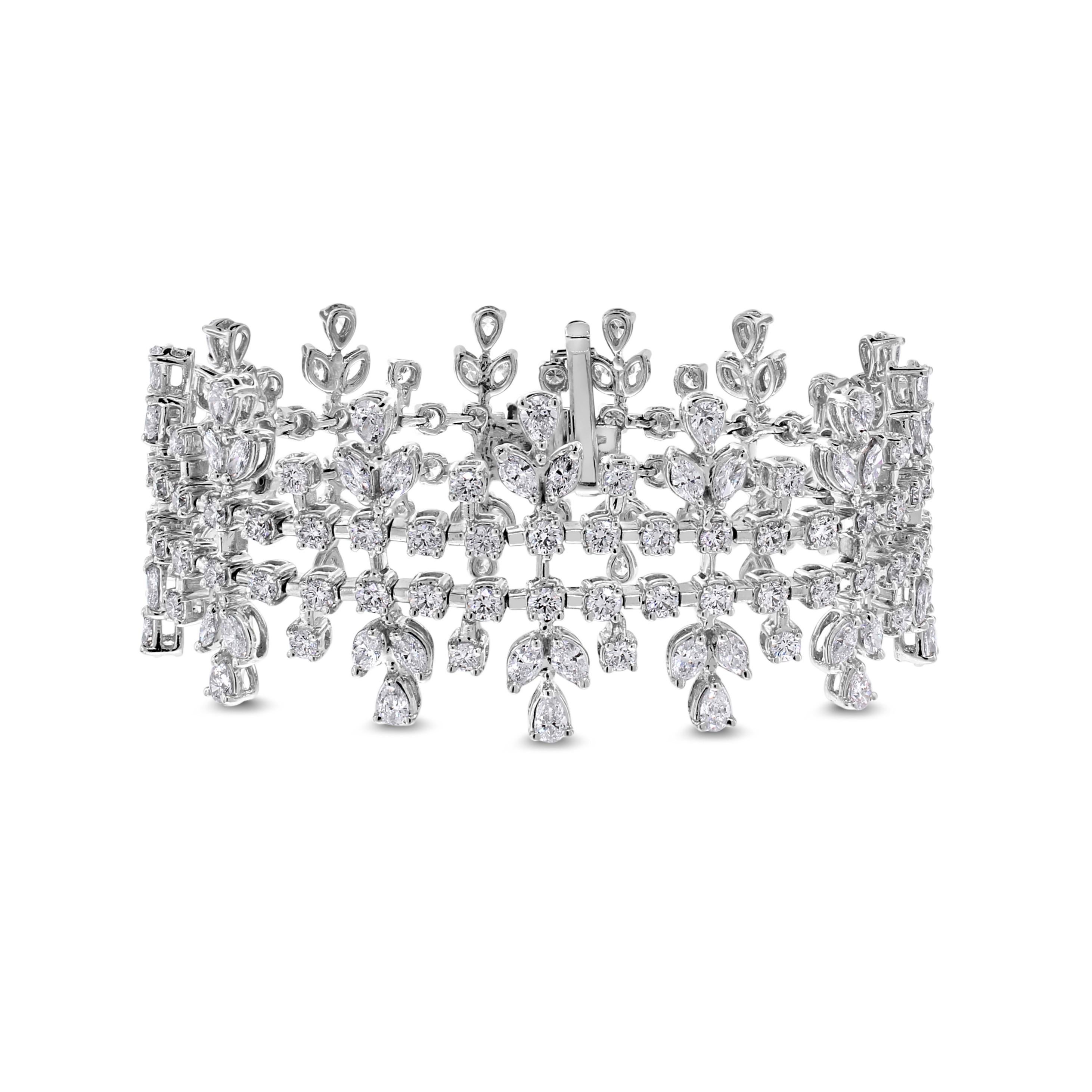 Contemporary Beauvince Eloise Diamond Bracelet (9.29 ct Diamonds) in White Gold For Sale