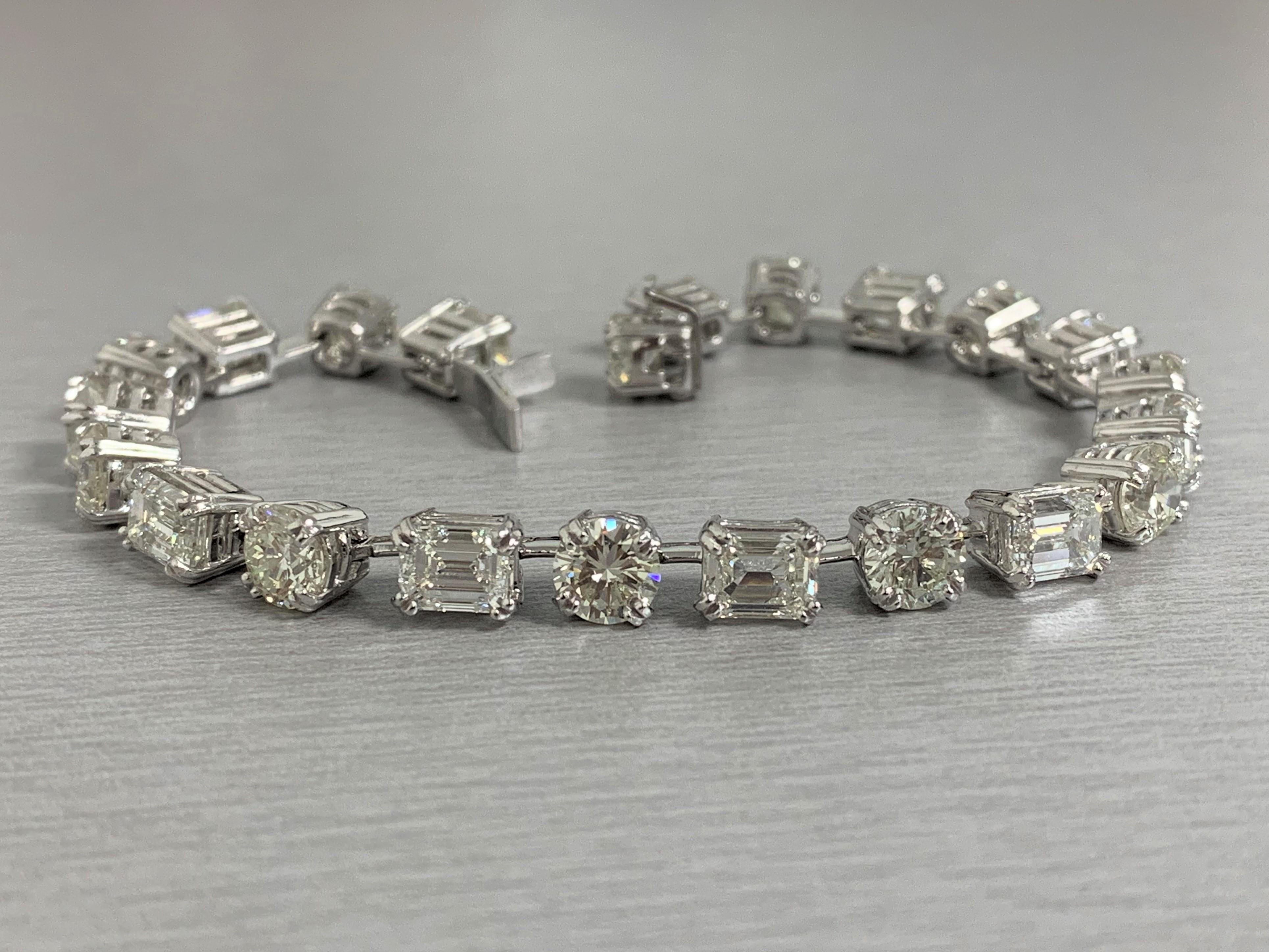 A diamond tennis bracelet is the most elegant and classic piece of evergreen jewelry. It is feminine, comfortable and accentuates a woman's wrist with brilliance and sparkles. All our bracelets have two locks for added security. The type of lock may