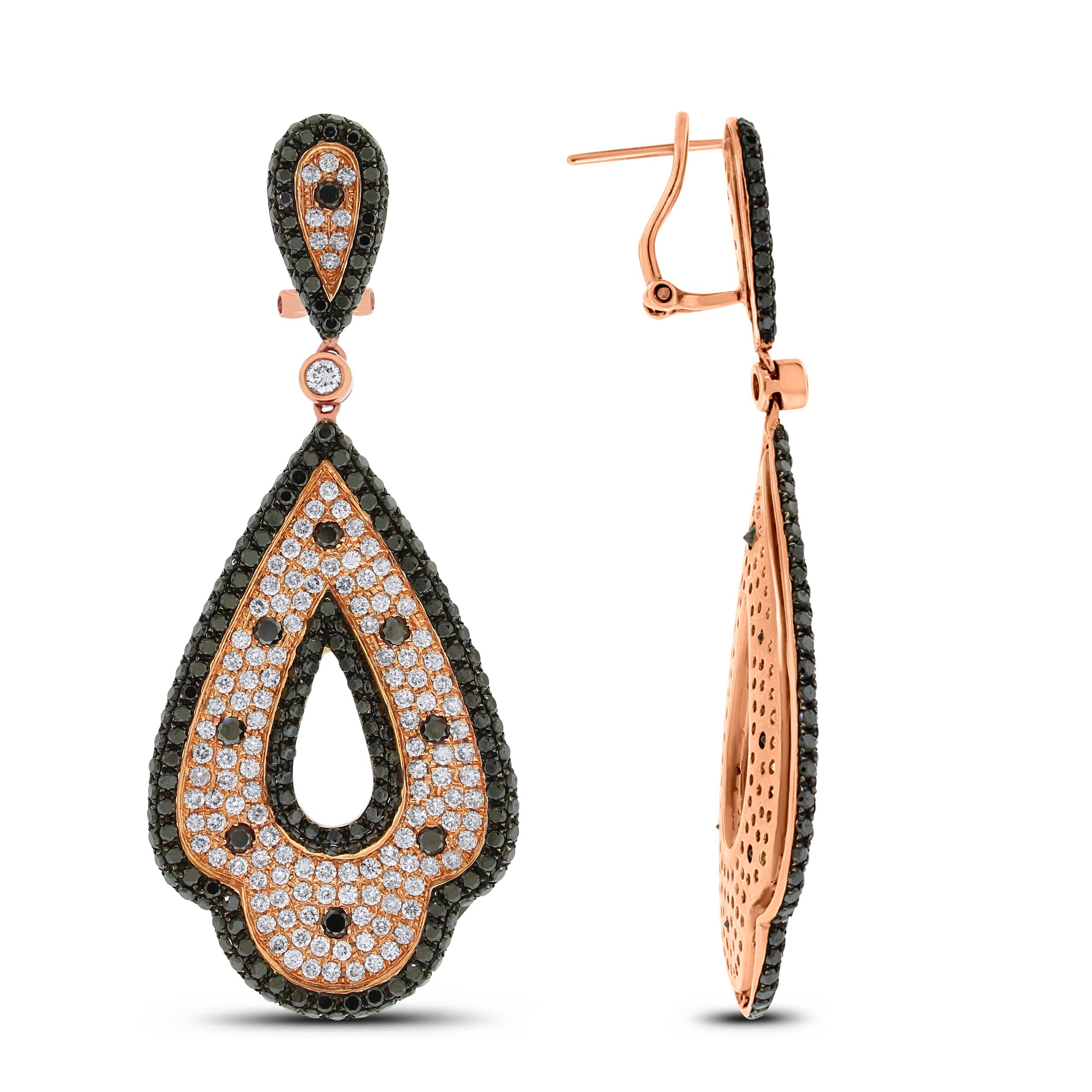 With White & Black Diamond set in Rose Gold, the Beauvince Enya earrings are simply precious!

Diamonds Shape: Round 
Diamonds Weight: 7.95 ct 
Diamond Color: G - H (White Diamonds) & Black 
Diamond Clarity: VS-SI (Very Slightly Included - Slightly