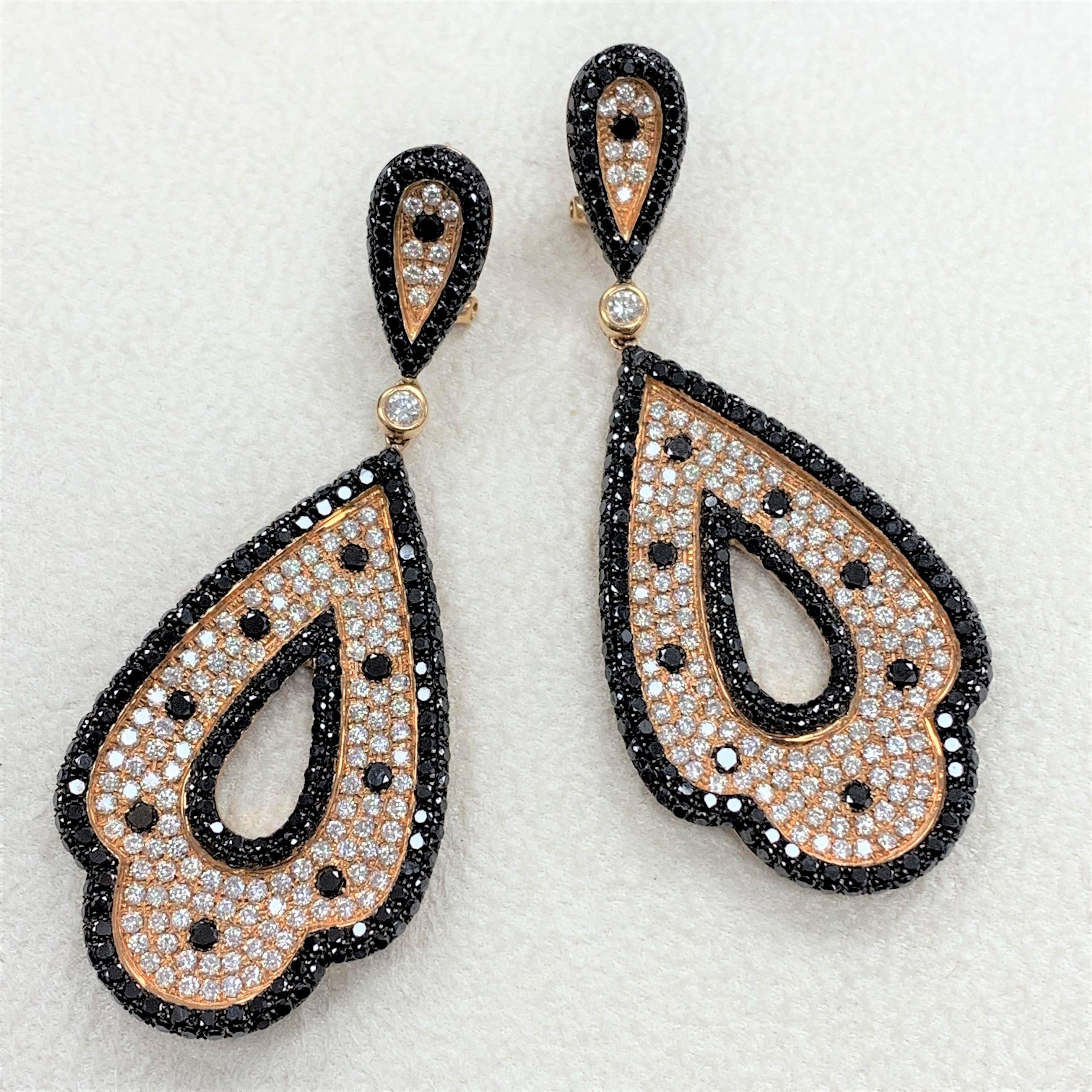 Contemporary Beauvince Black and White Diamond Large Dangle Earrings in Rose Gold
