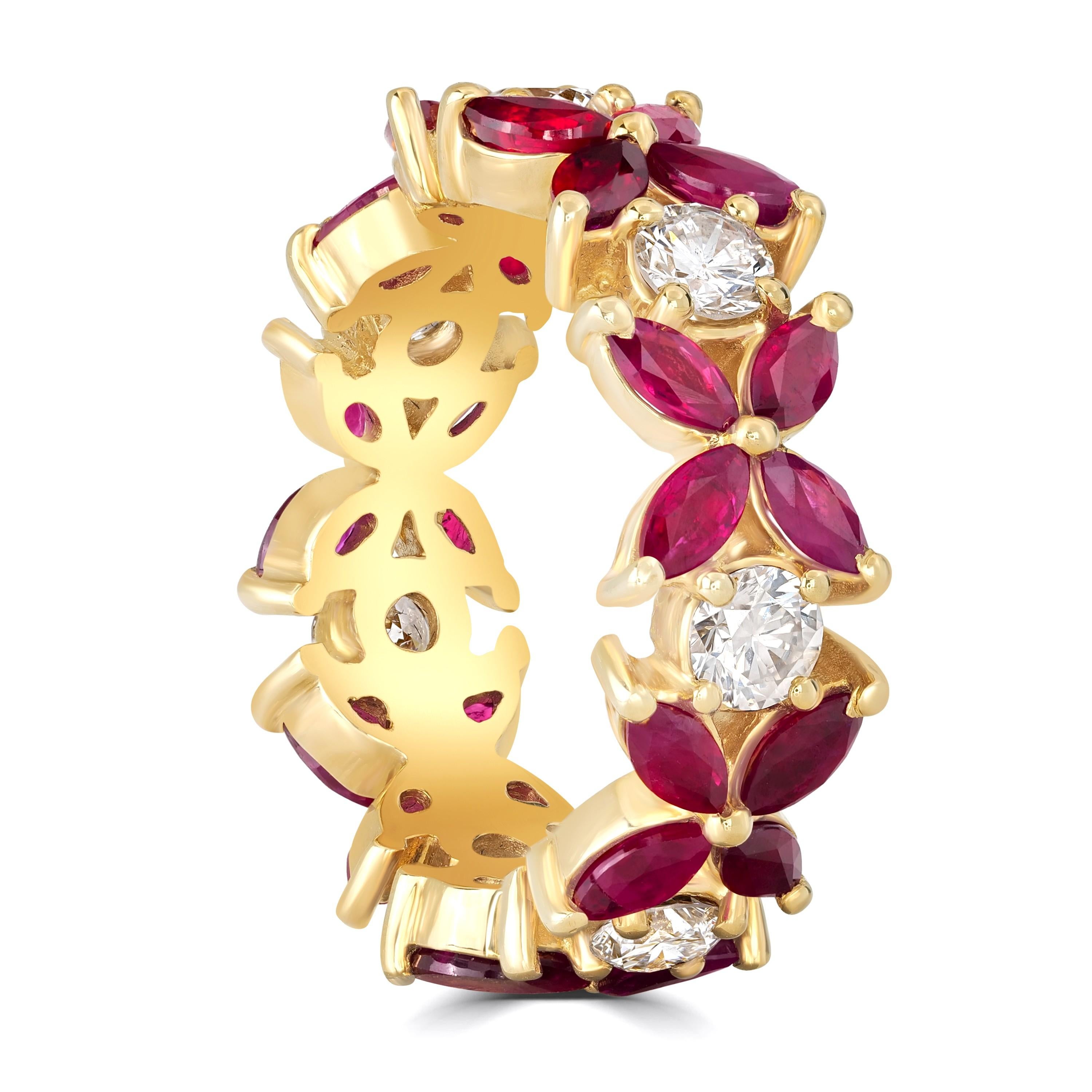 Beauvince Flora Band (4.63 ct Rubies & Diamonds) in Yellow Gold Unisexe en vente