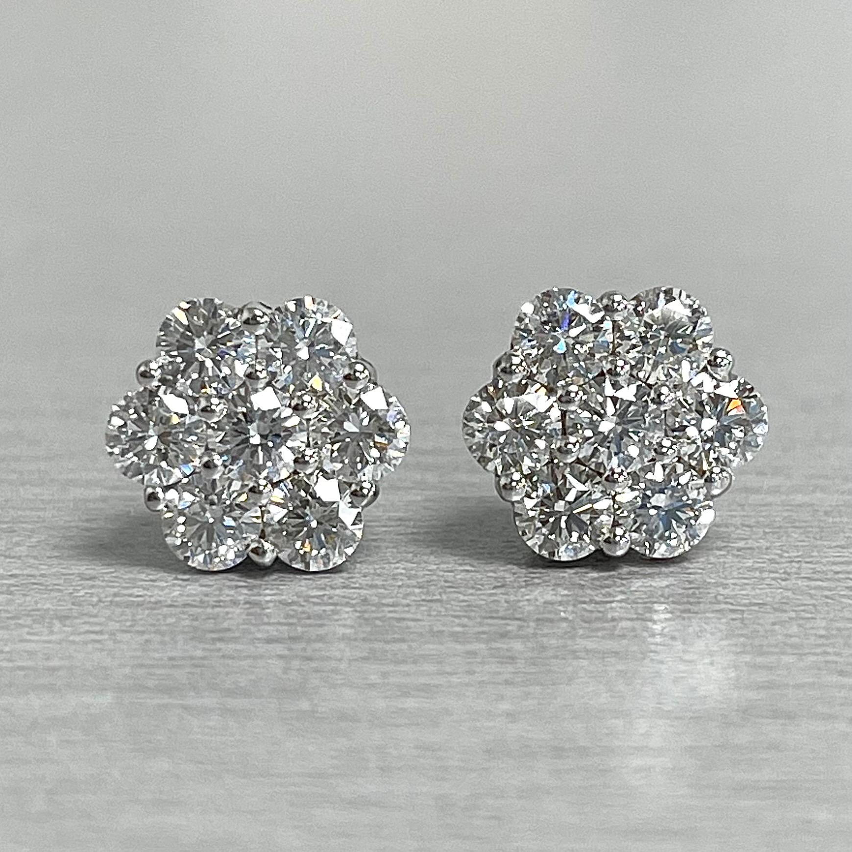 Contemporary Beauvince Flower Cluster Studs 1.27 Carat Diamonds in 18K White Gold For Sale