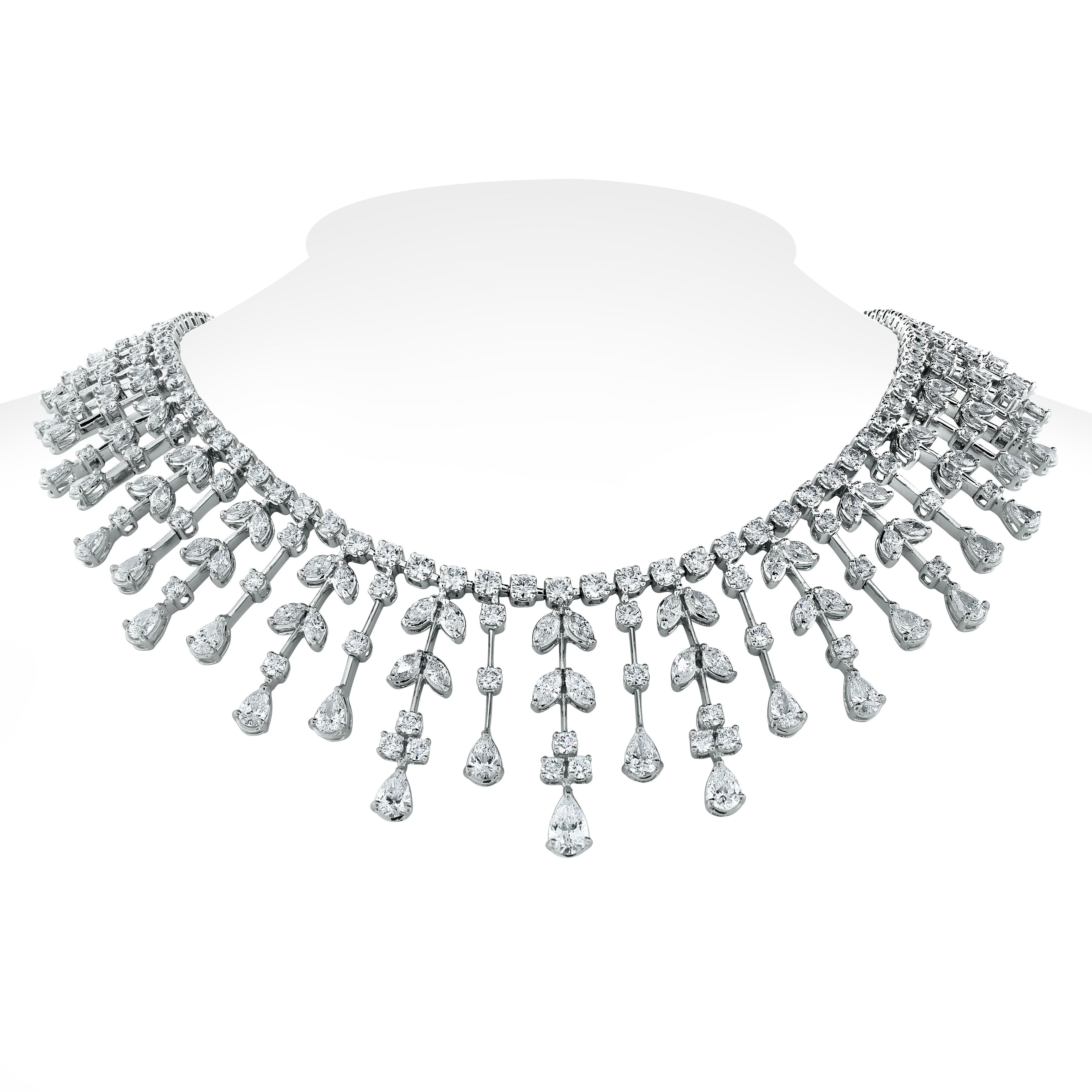 Beauvince Pear, Marquise and Round Diamond Necklace and Earring Suite in Gold In New Condition In New York, NY