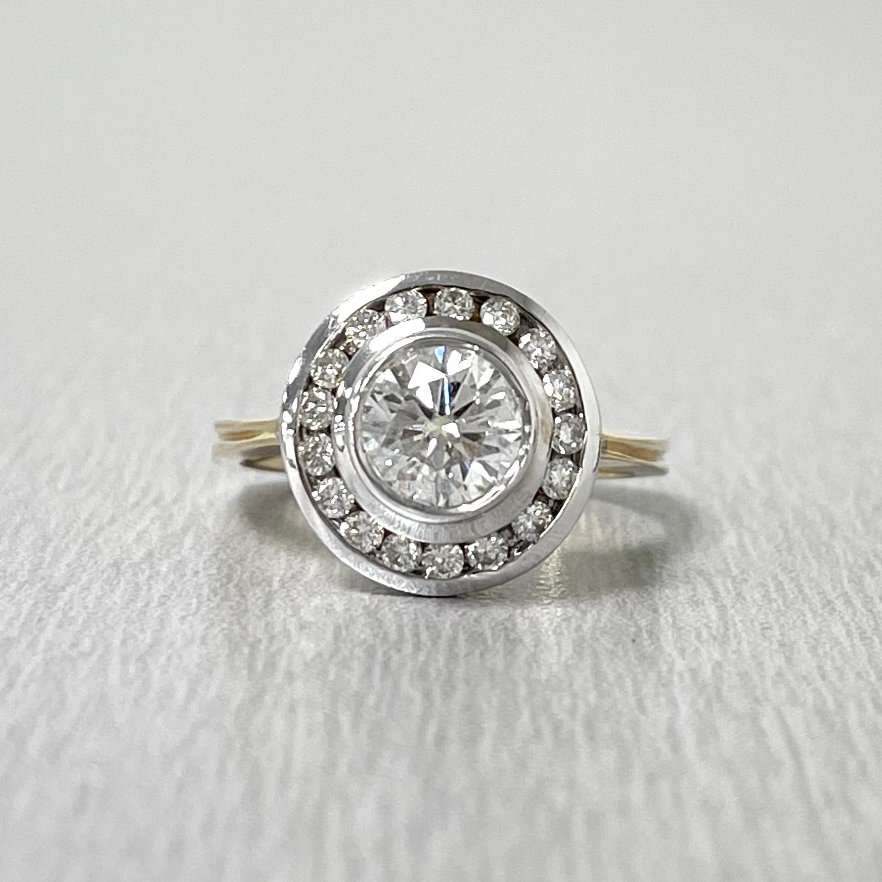 Round Cut Beauvince Generations Engagement Ring (1.06 Round Diamond) in Gold For Sale