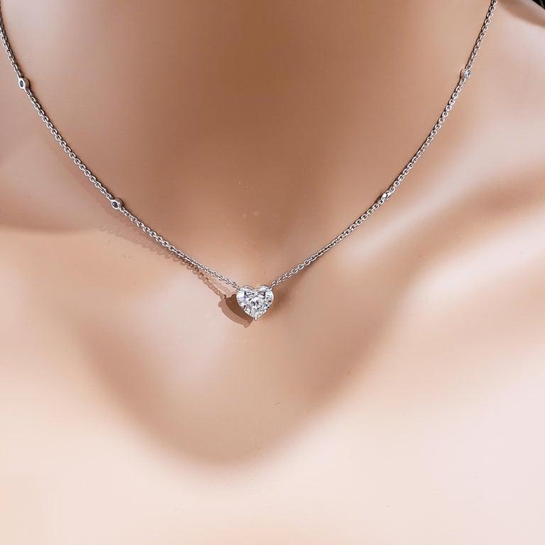 Taille ronde Beauvince, bague ou pendentif personnalisé avec diamant en forme de cœur certifié GIA de 1,61 carat EVS1 en vente