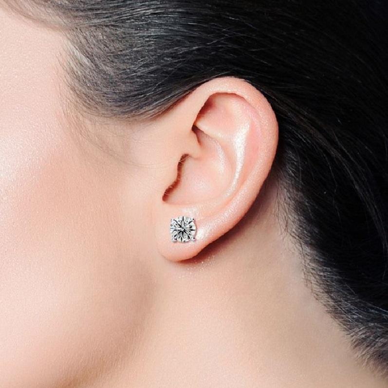 Contemporary Beauvince GIA H-I SI1 Certified 3.07 Carat Round Solitaire Diamond Studs For Sale