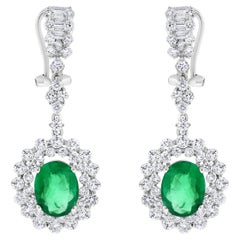 Pendientes Beauvince Gina (6,45 ct Esmeraldas y Diamantes) en Blanco