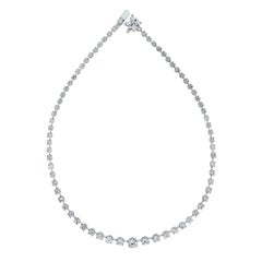 Abgestufte Riviera-Tennis-Diamant-Halskette aus Platin von Beauvince
