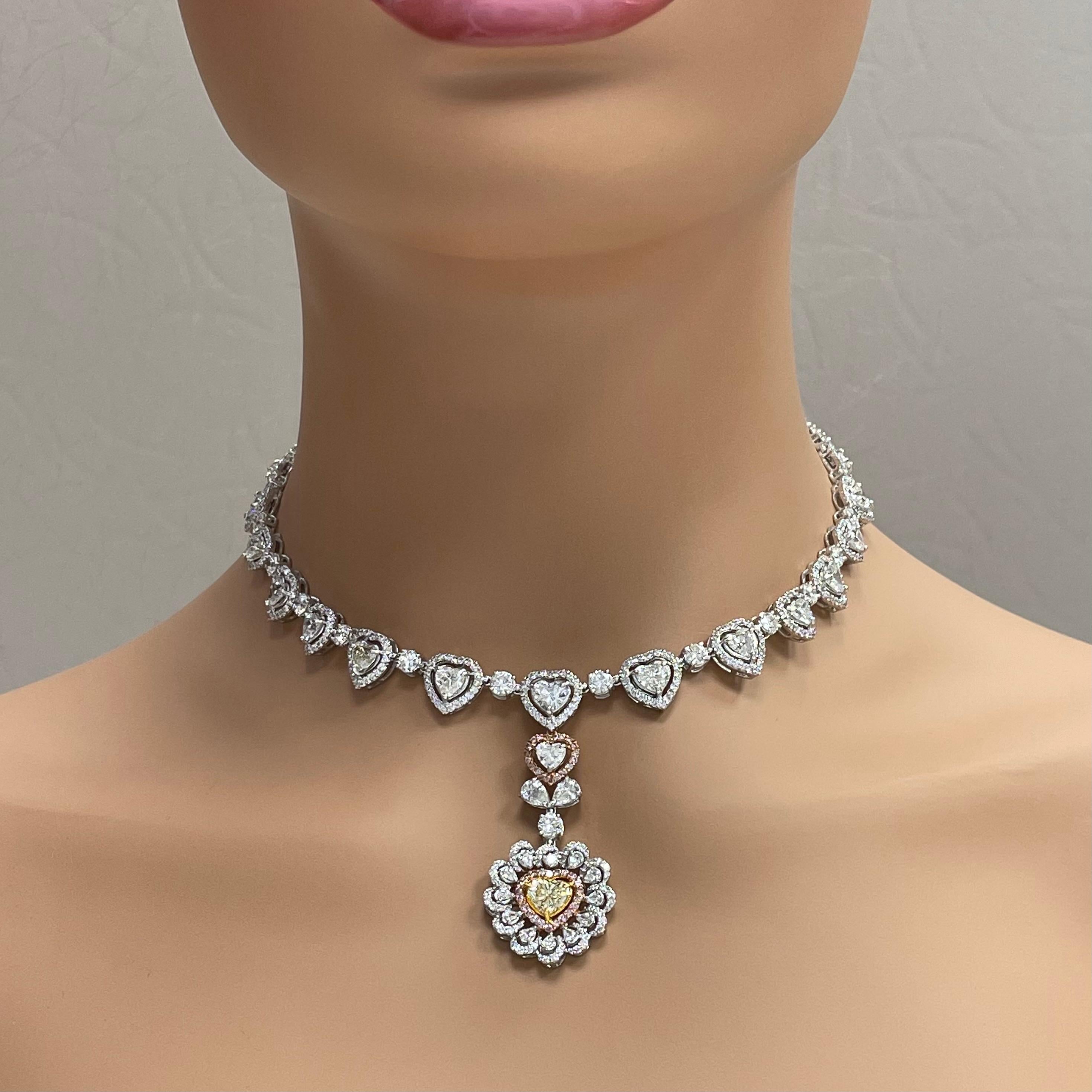 Contemporaneo Collana, orecchini e anello con diamante a cuore Beauvince in oro bianco in vendita