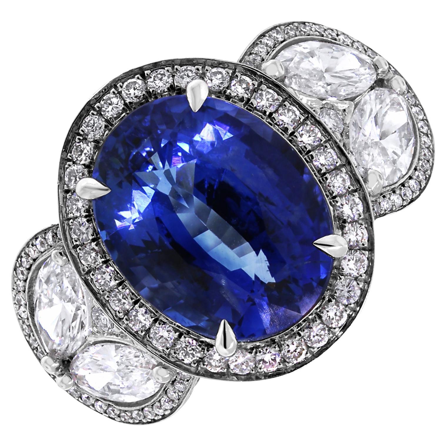 Beauvince Ice Queen Ring 7.51 Carat Sapphire & Diamonds in White Gold