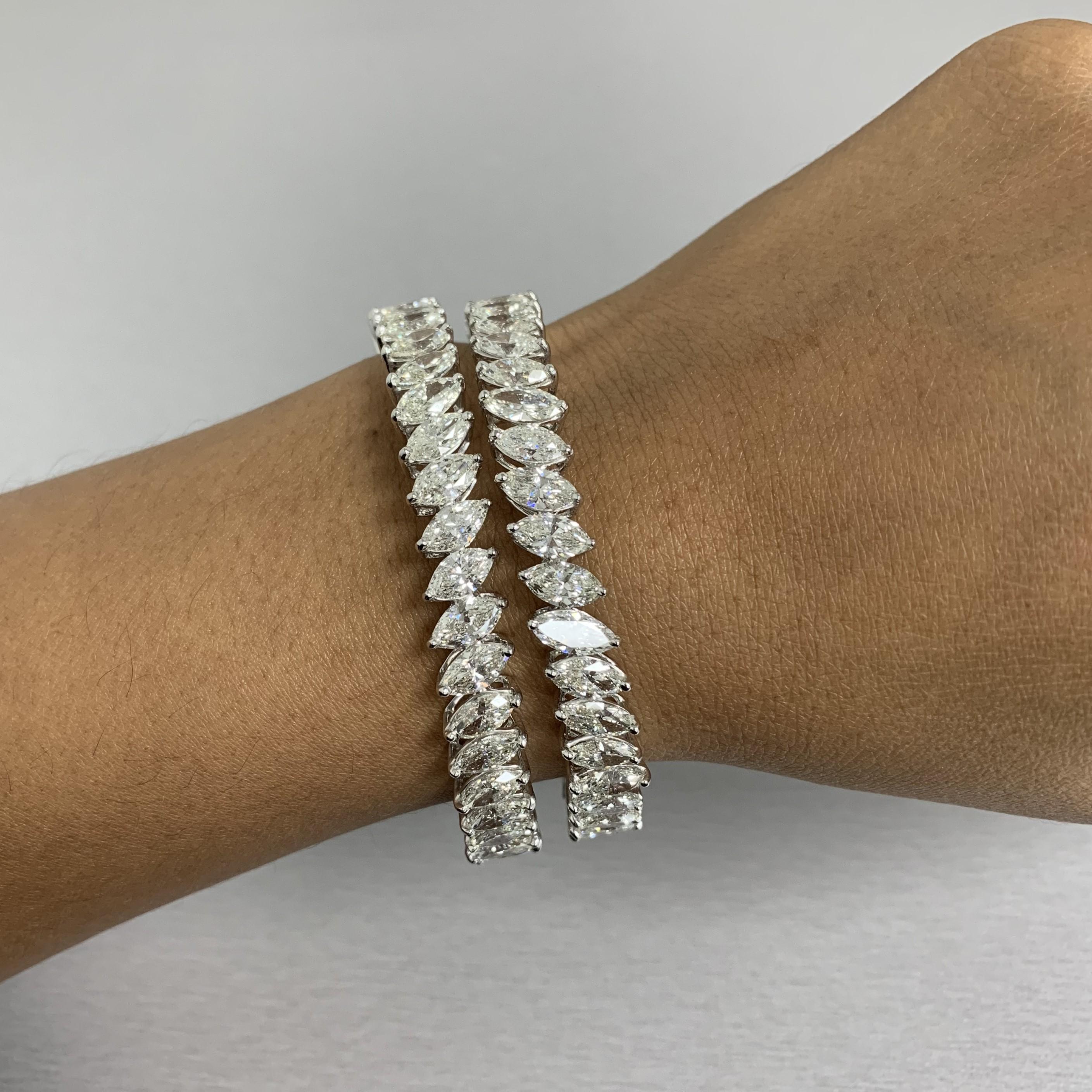Beauvince Inaya Marquise Bracelet jonc solitaire en or blanc Neuf - En vente à New York, NY