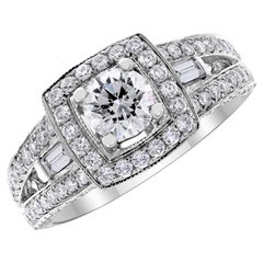 Bague Larissa Halo de Beauvince en or blanc avec diamant rond de 0,58 carat