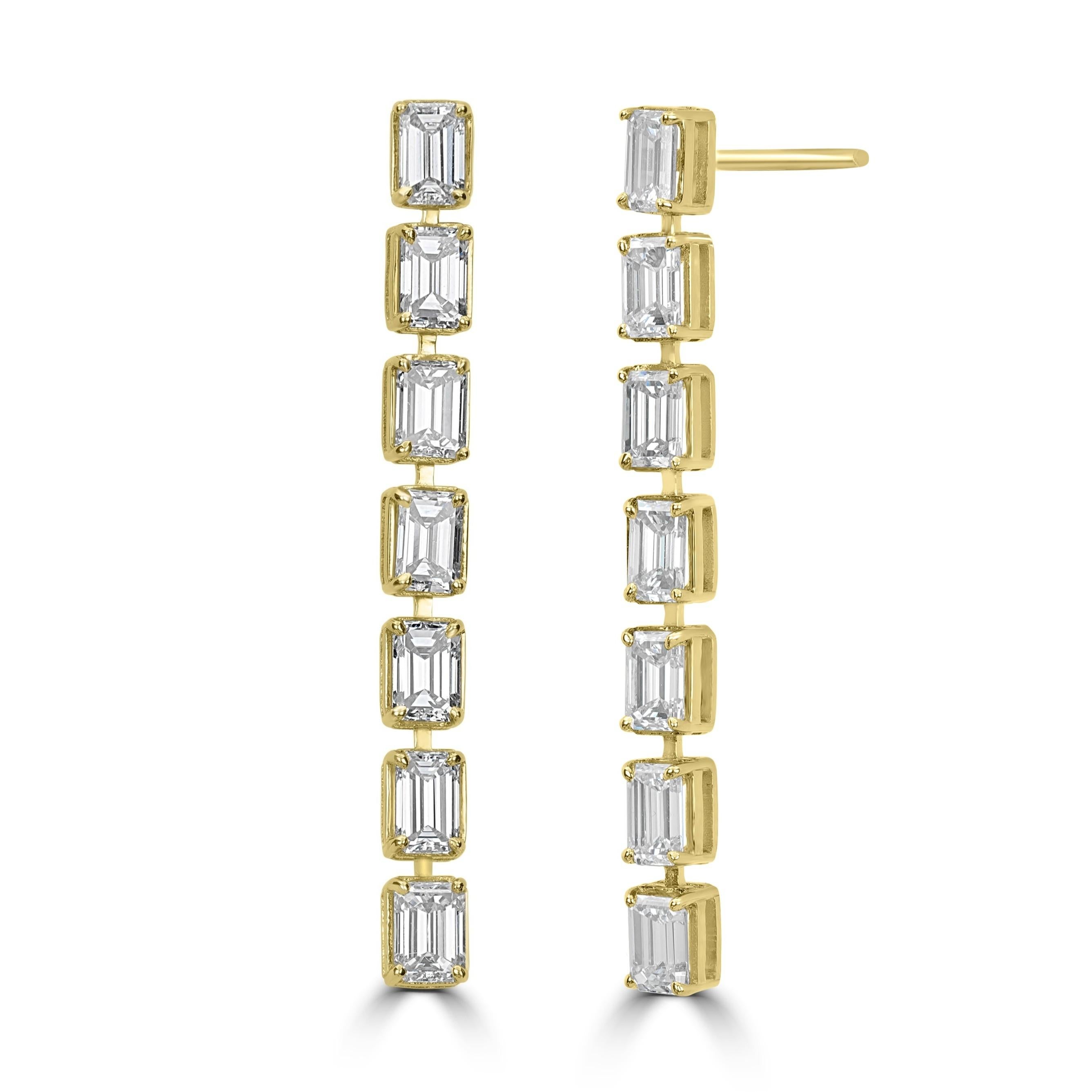 Taglio smeraldo Beauvince Linea Diamond Earrings (3.60 ct Diamonds) in Gold in vendita