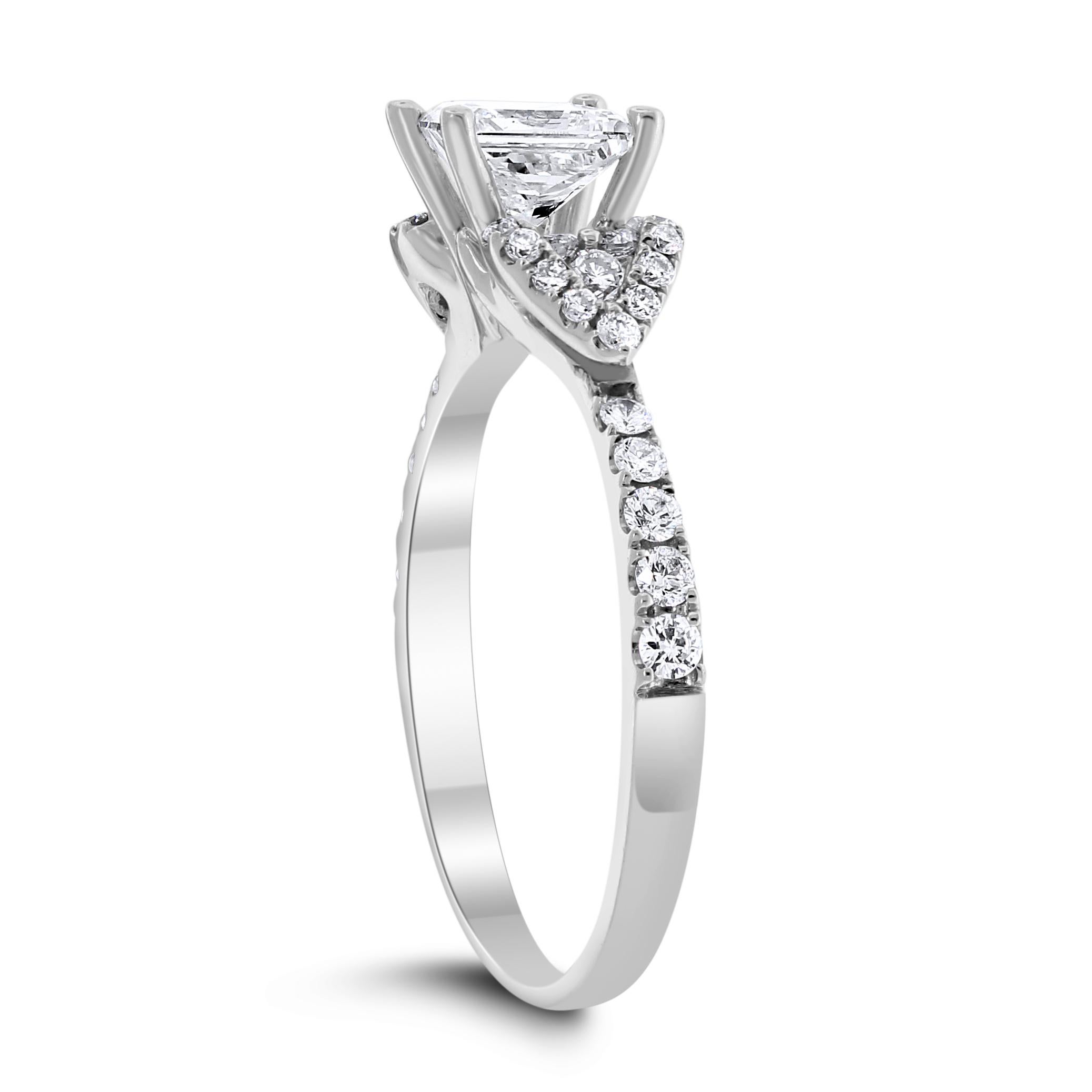 Beauvince Love Engagement Ring, '0.71 Ct Princess GVS Diamond' in White Gold In New Condition For Sale In New York, NY