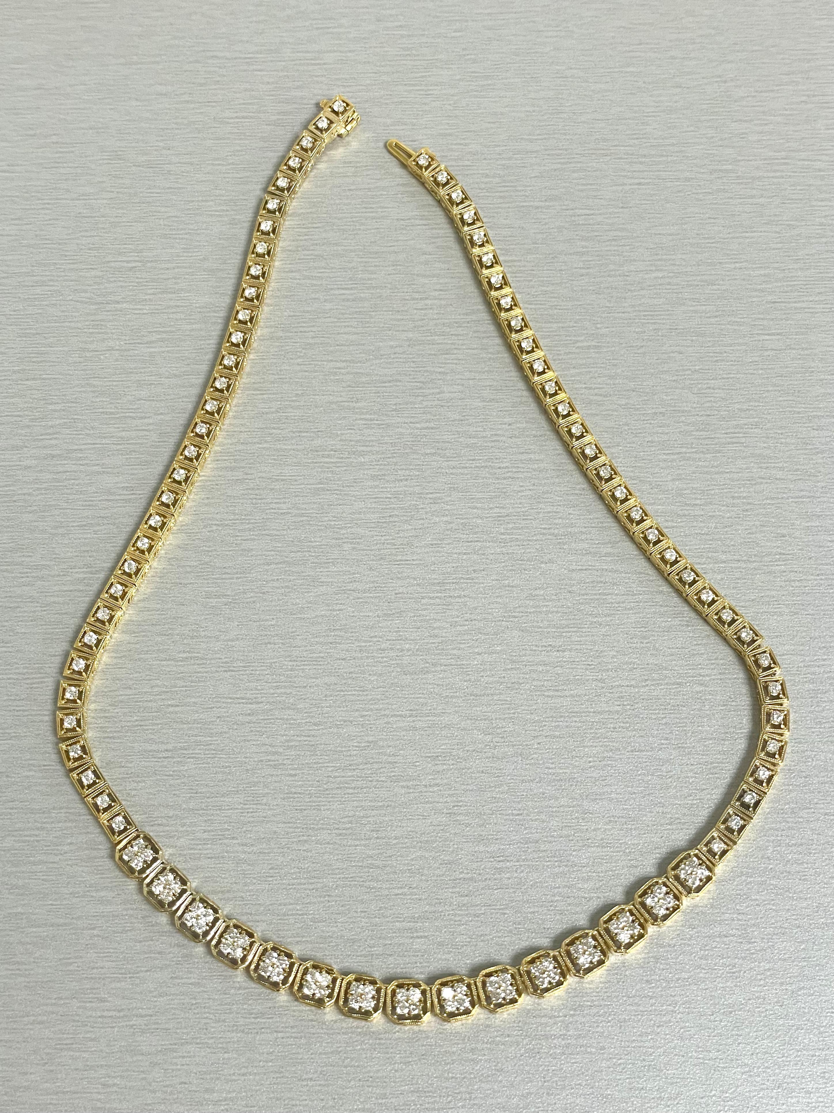 Round Cut Beauvince Madeline Diamond Necklace, '4.30 Ct Diamonds', in Yellow Gold For Sale