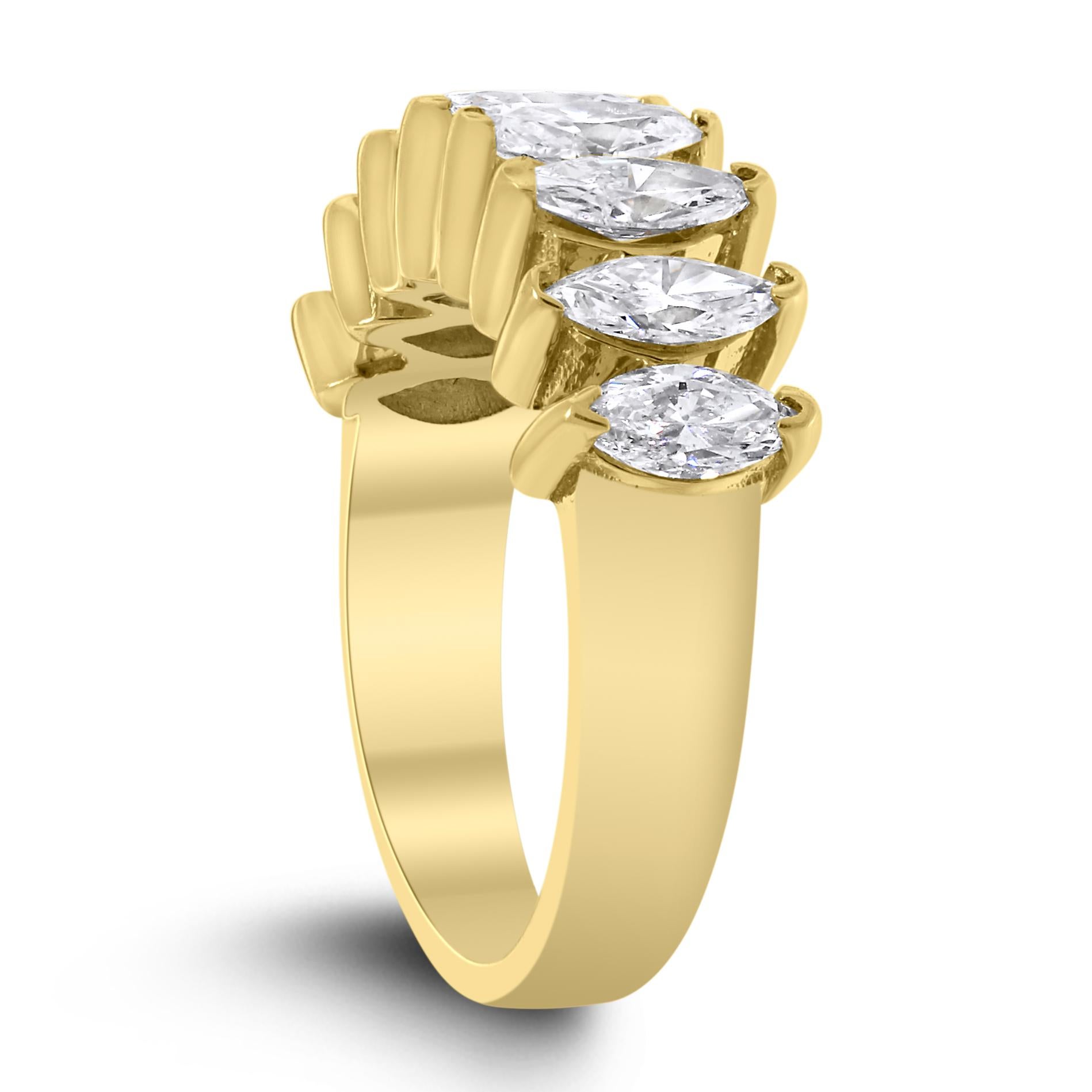 Contemporain Beauvince, bague en or jaune avec diamants marquise (1,92 carat) en vente