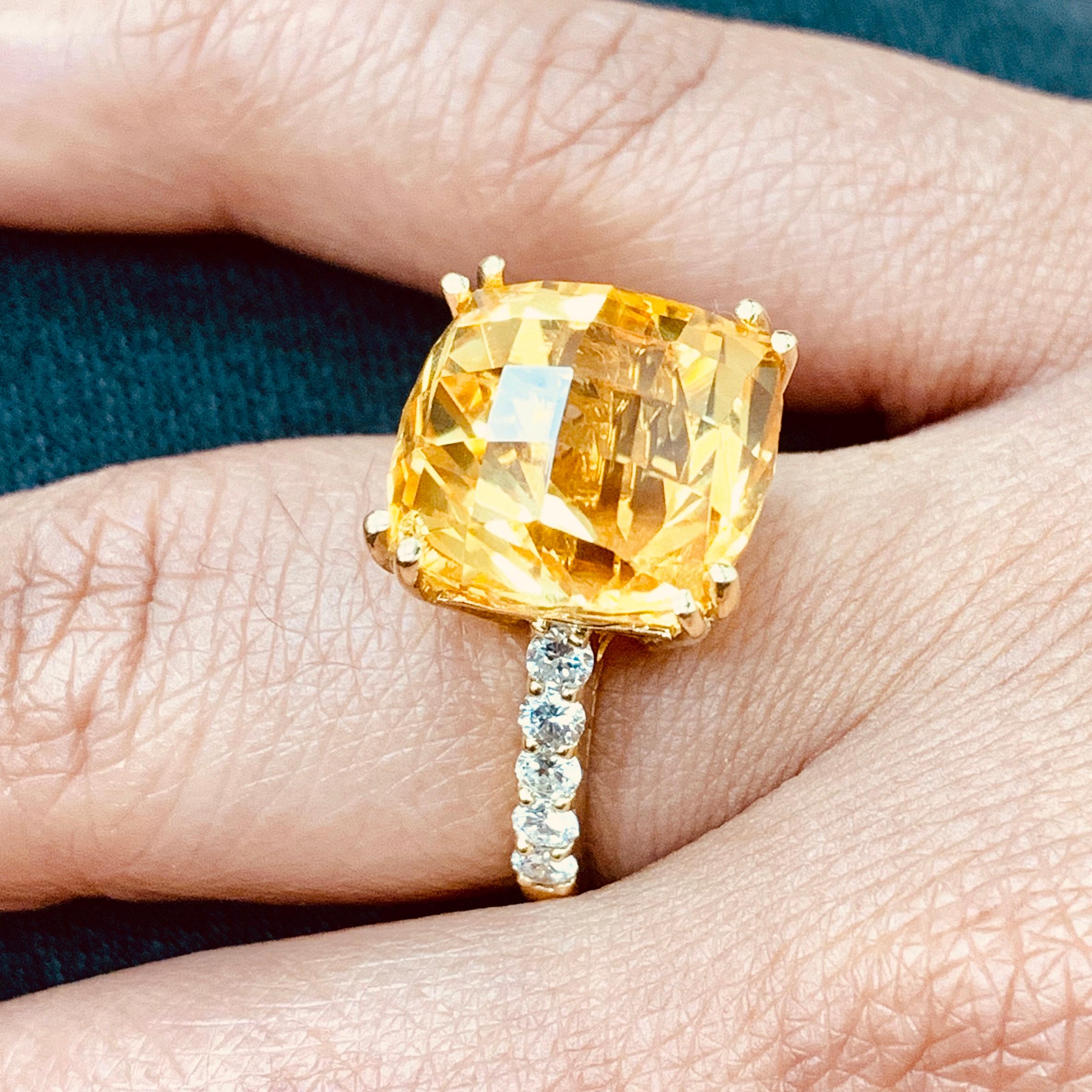 Contemporary Beauvince Pot of Gold Citrine and Diamond Ring in Yellow Gold