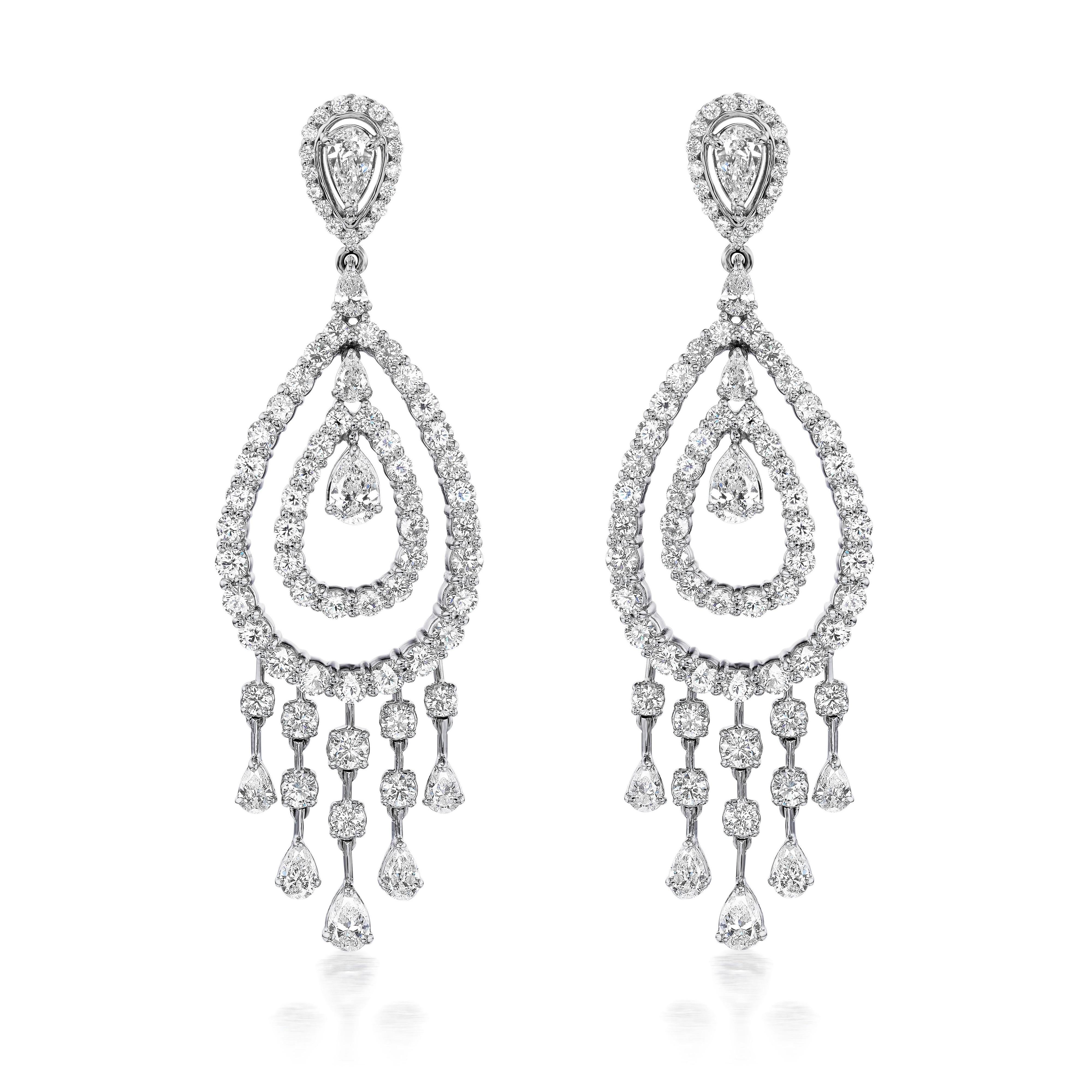 Contemporary Beauvince Rain Diamond Earrings '15.01 Ct Diamonds' in White Gold For Sale