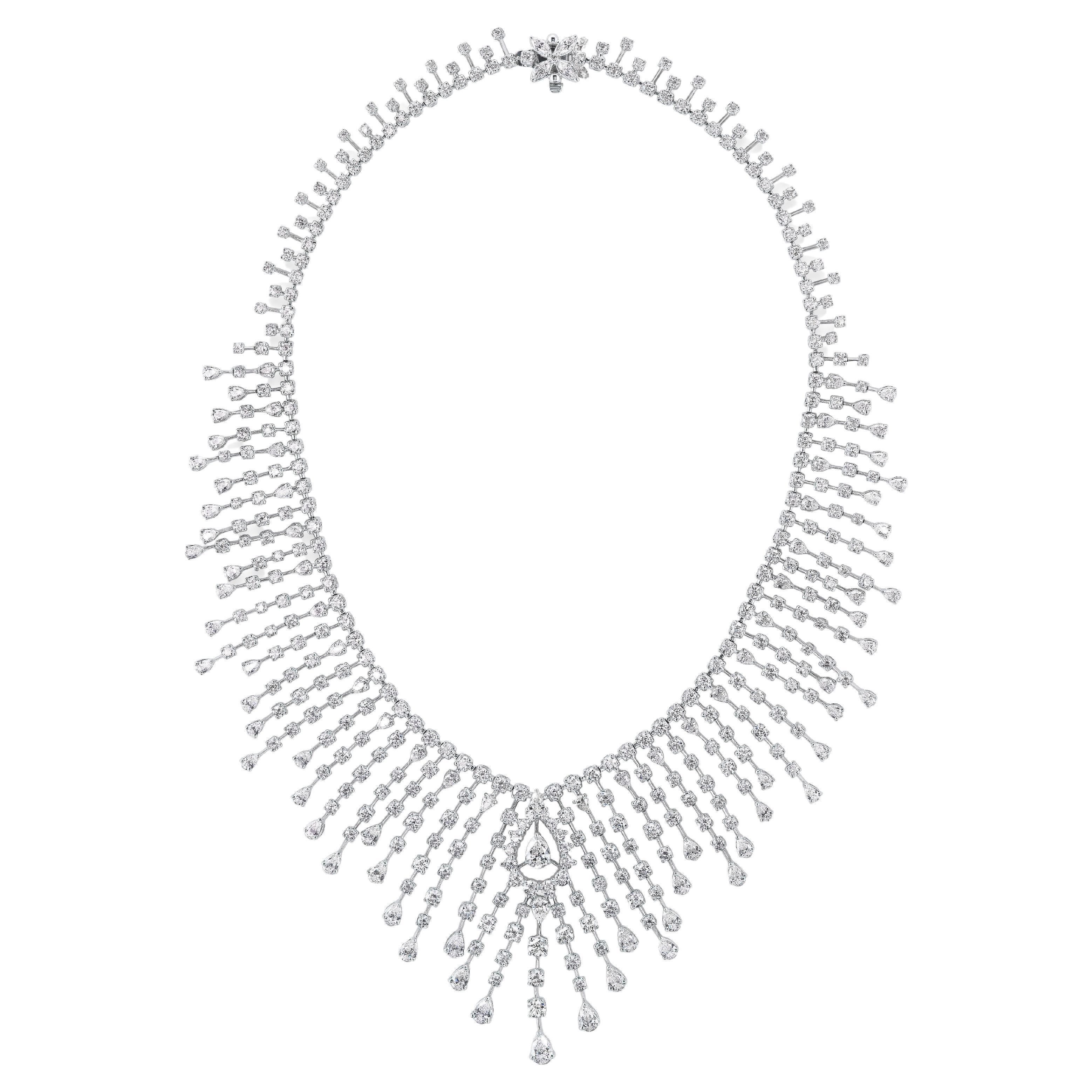 Beauvince Rain Diamond Necklace '30.13 ct Diamonds' in White Gold
