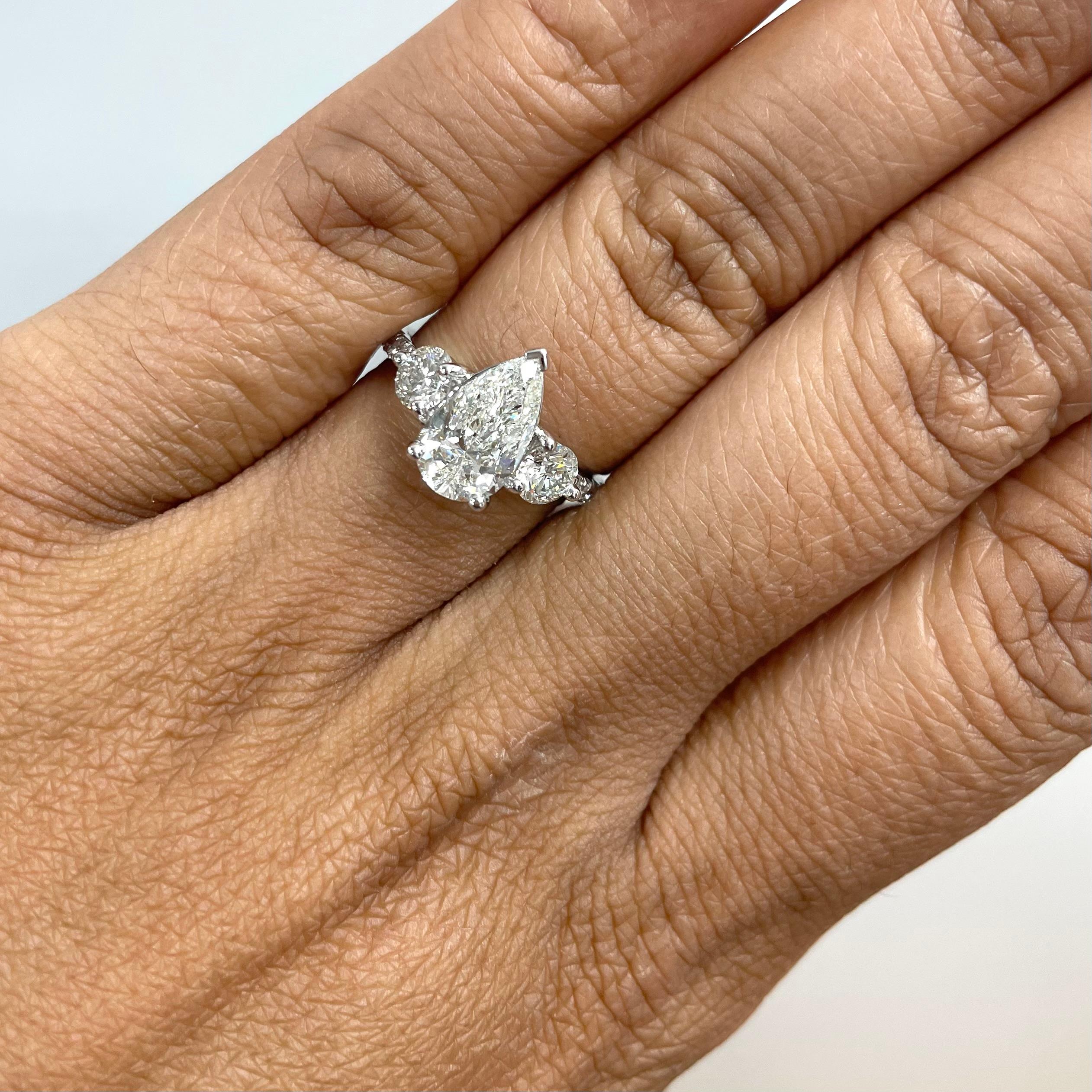 Beauvince Reina Engagement Ring '1.50 ct Pear Shape ISI1 GIA Diamond' In New Condition In New York, NY