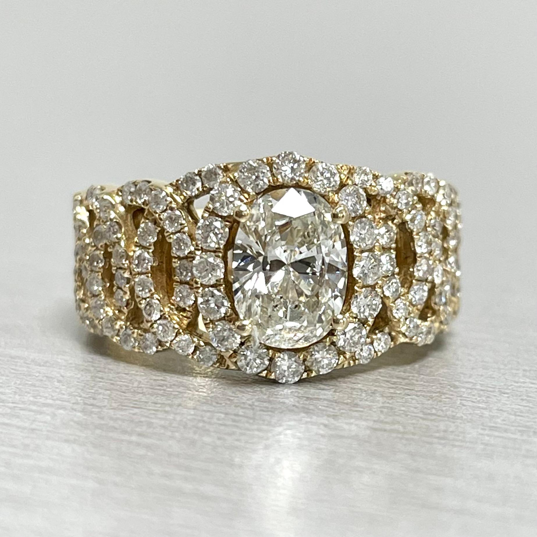 Oval Cut Beauvince Ripples Engagement Ring, '1.05 Ct Oval KSI2 EGLUSA Diamond' in Gold For Sale