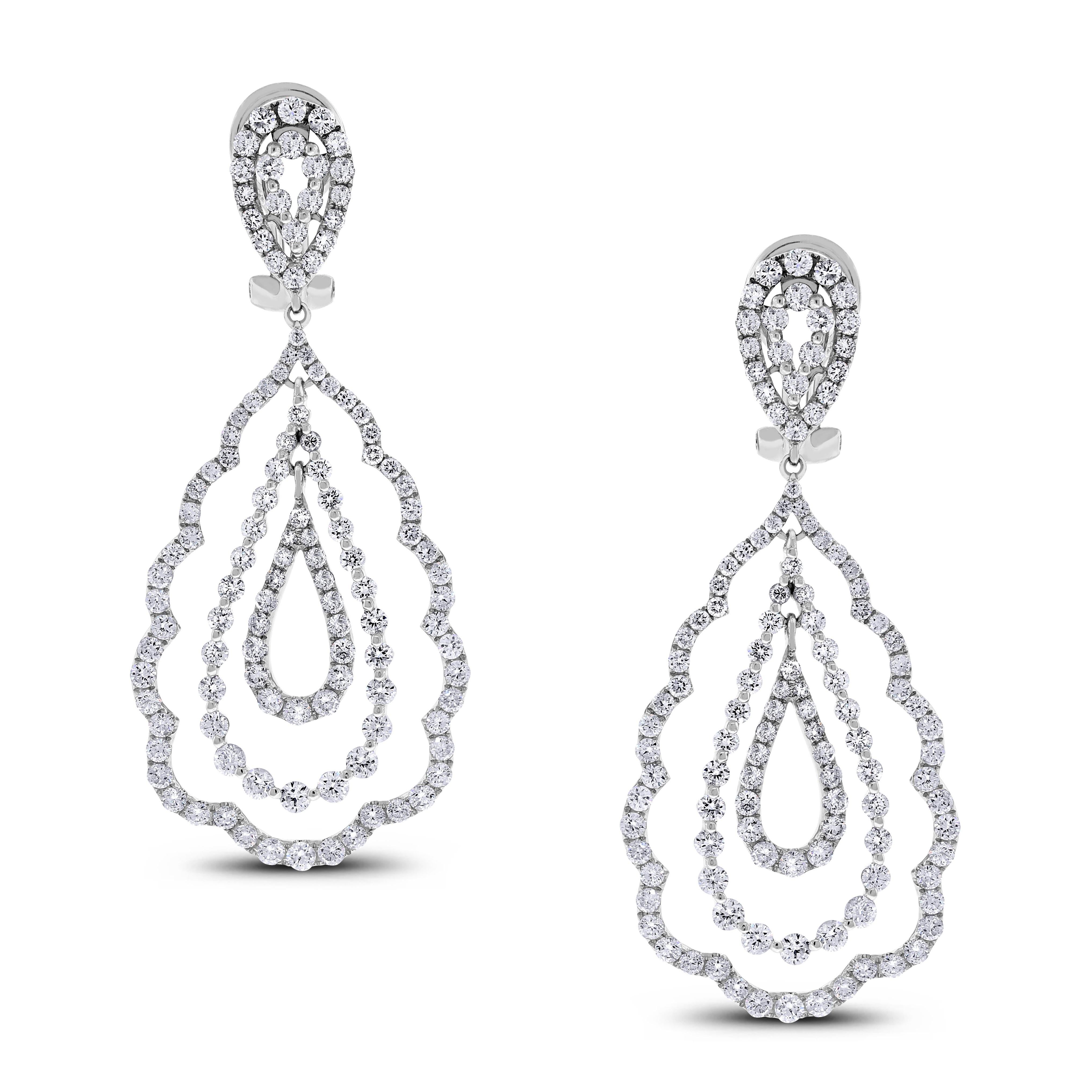 Contemporary Beauvince Sabrina Diamond Earrings (6.04 ct Diamonds) in White Gold For Sale