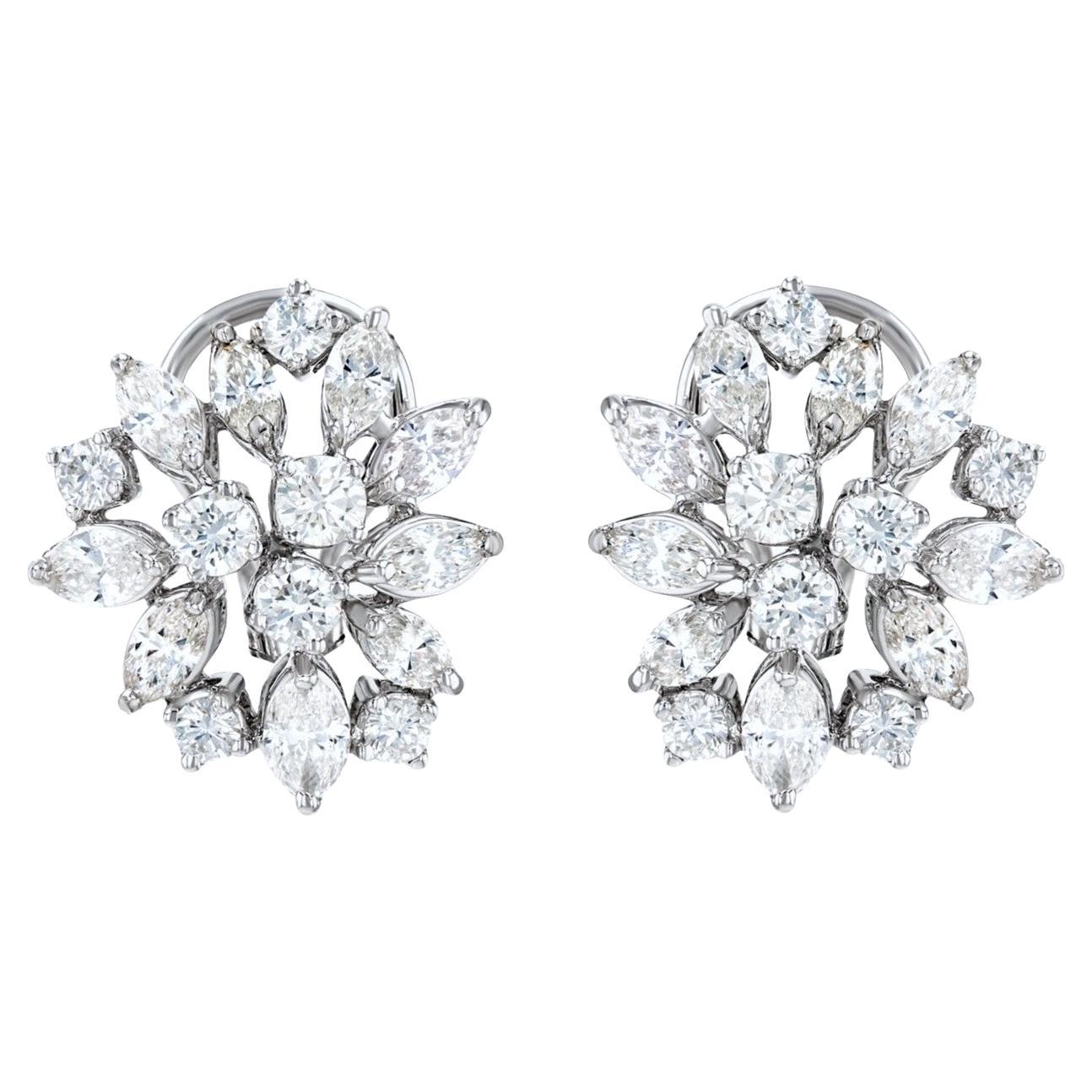 Beauvince Spring Cluster Diamant Ohrstecker (4,85 ct Diamanten) in Weißgold im Angebot