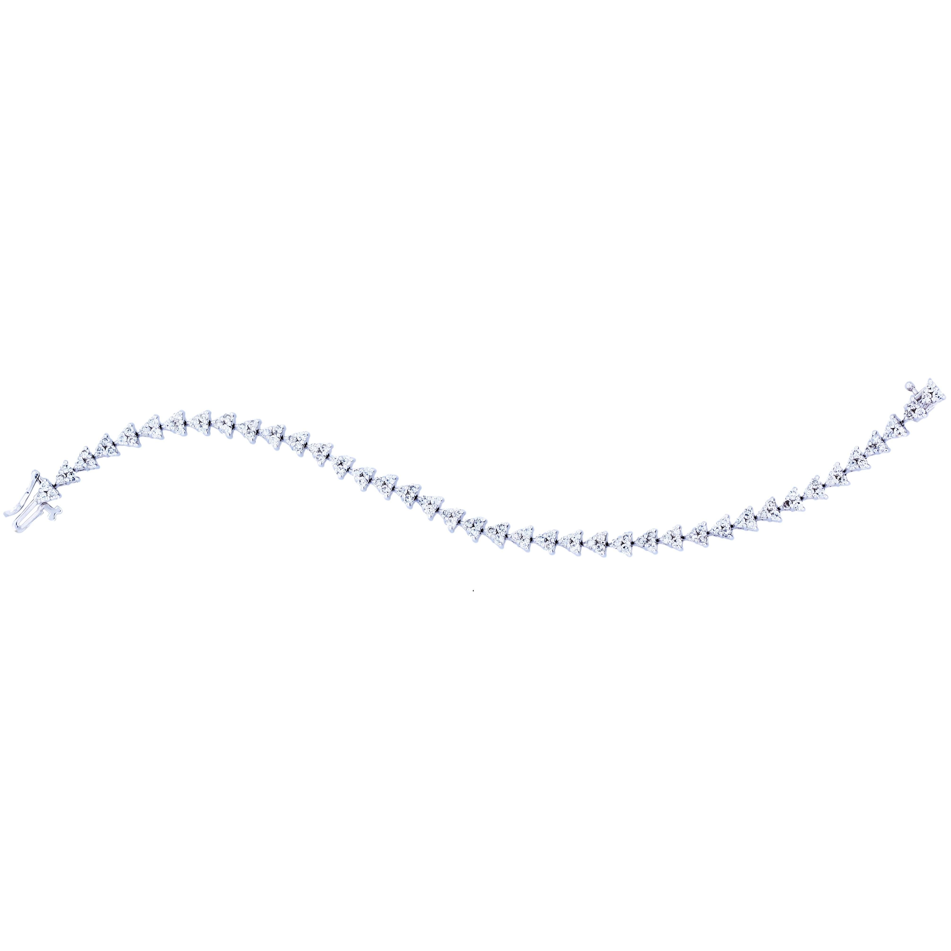 Women's Beauvince Tian Diamond Tennis Bracelet (4.98 ct Diamonds) in White Gold For Sale