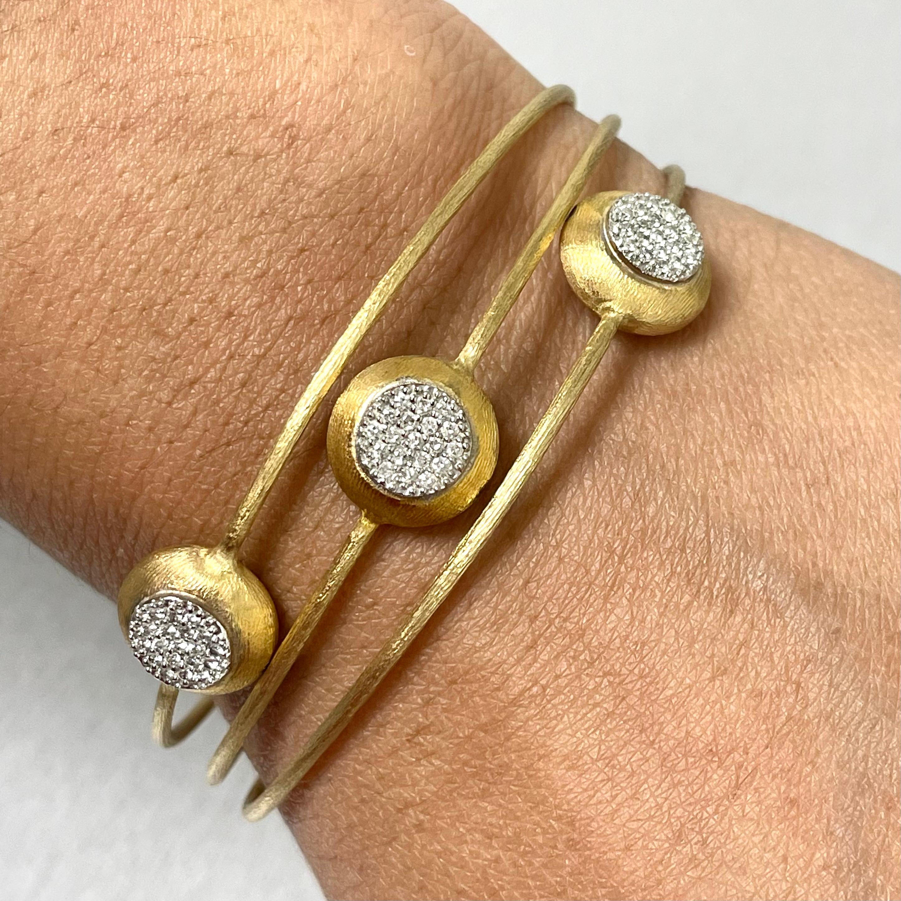 Contemporain Bracelet jonc Trinity en or jaune avec diamants (0,43 carat) en vente