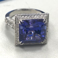 Beauvince Violet Chameleon Ring (8.92 ct Tanzanite & Diamonds) in White Gold