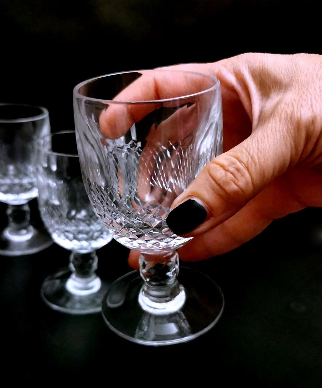6 verres à liqueur en cristal français de style Beaux-Arts en vente 10