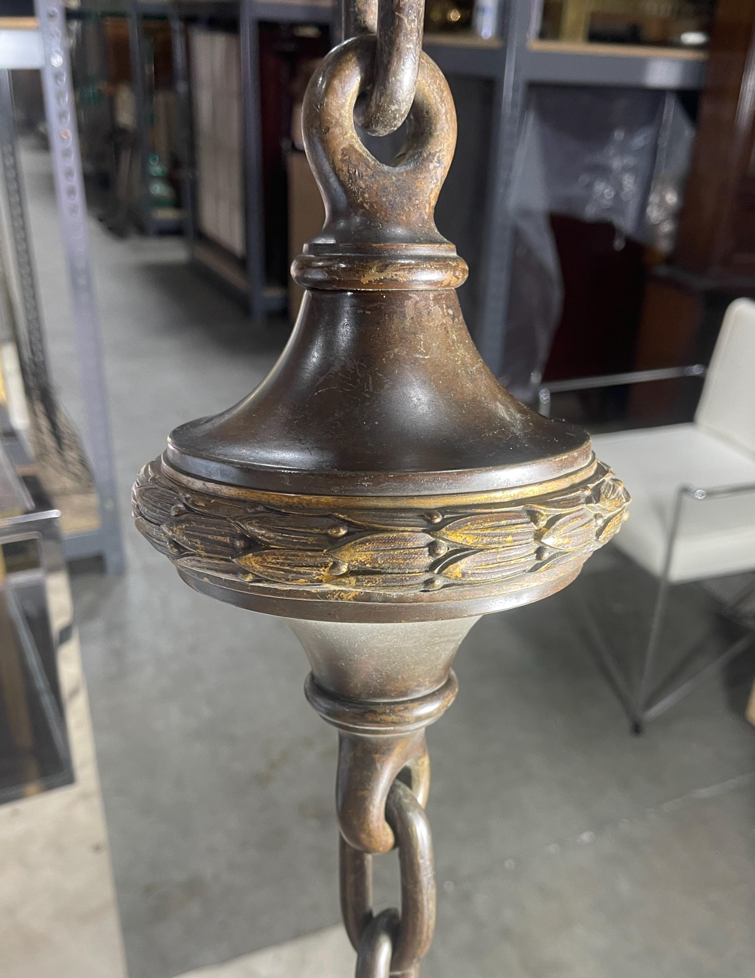 Beaux Arts Bronze eiförmiger Anhänger aus Michigan Central Station, Detroit im Angebot 6