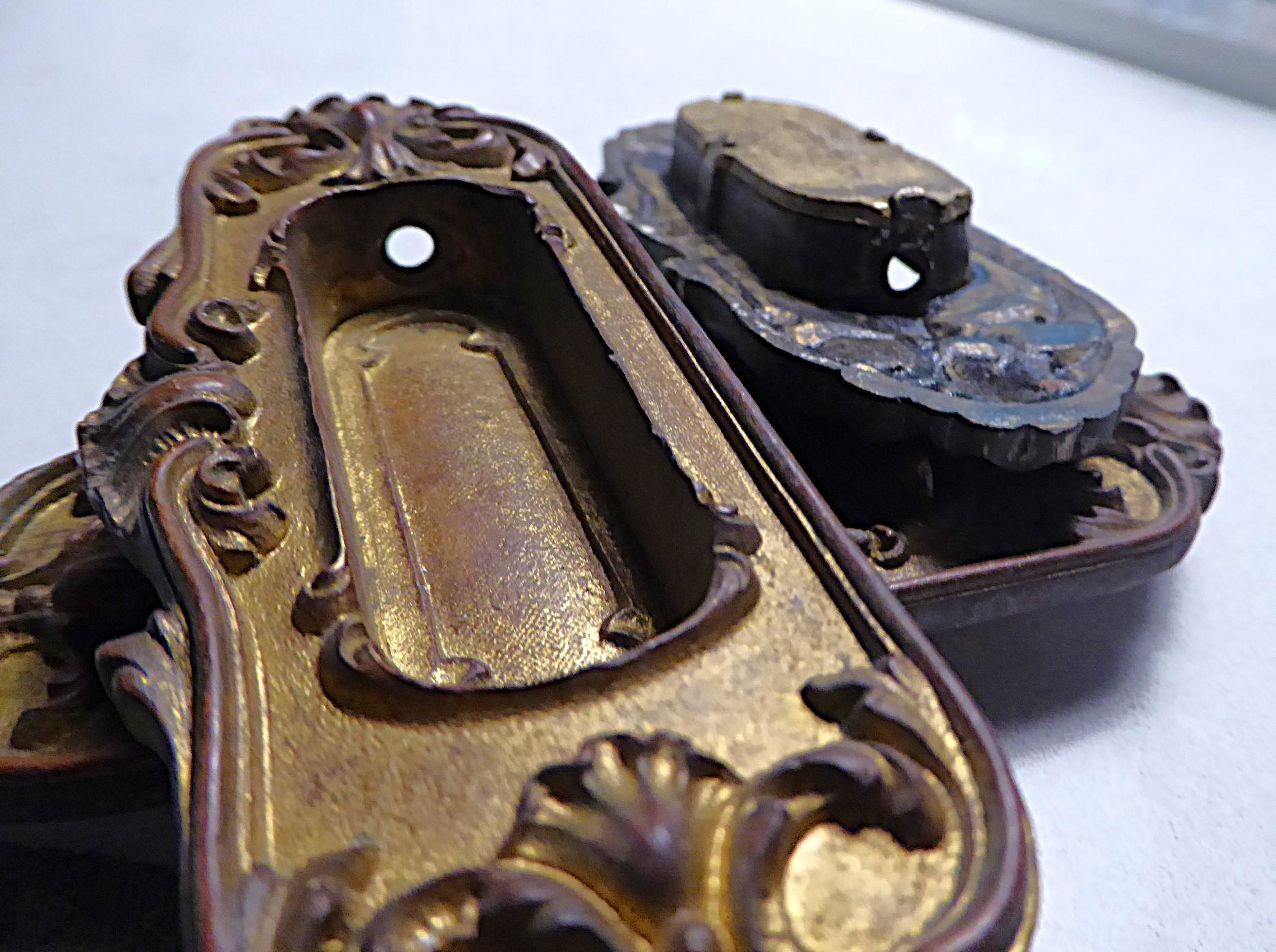 Tiradores de guillotina de bronce ornamentados Beaux Arts de Gravelot The Chatsworth NYC 1900 en venta 2