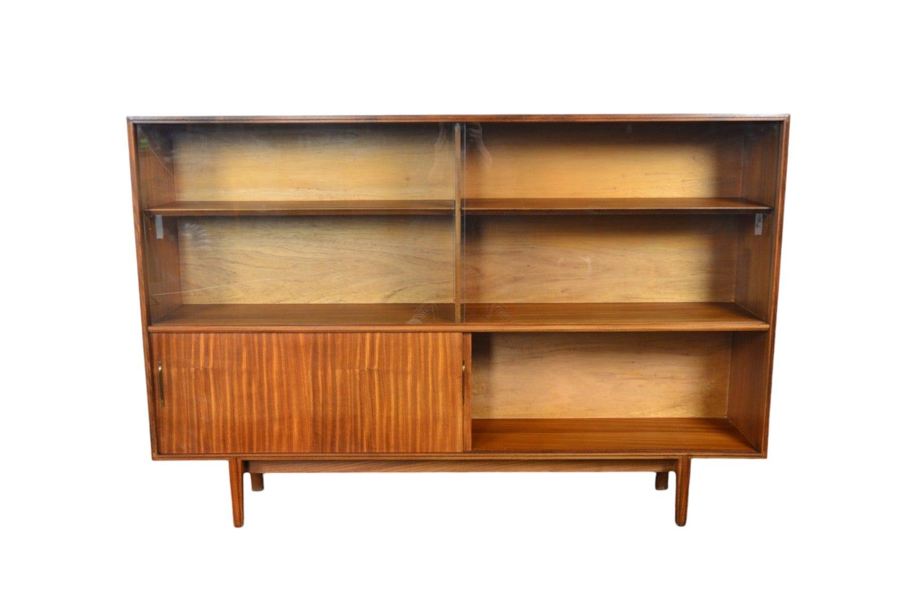 Beaver + Tapley Libreria / Credenza 