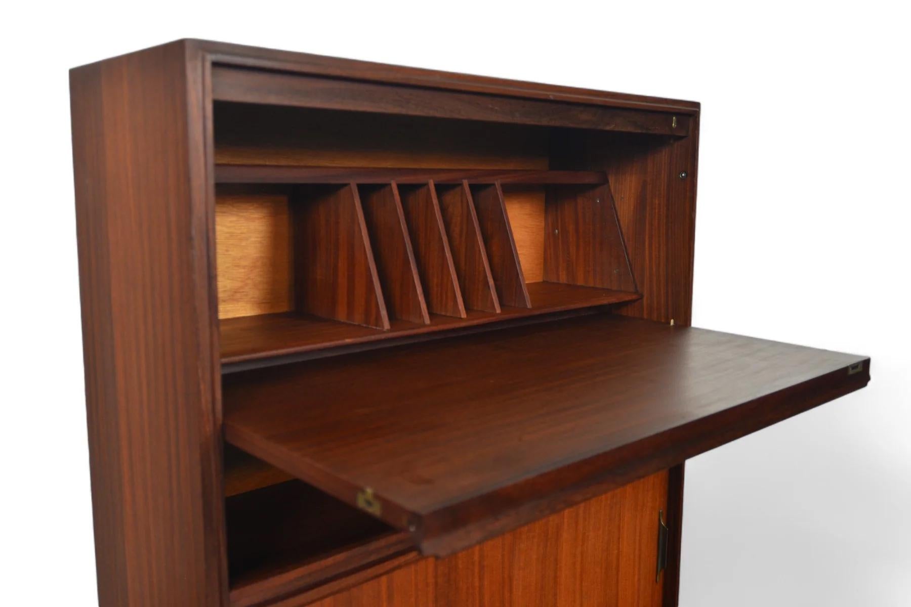 Beaver + Tapley Multi-width Secretary Desk For Sale at 1stDibs